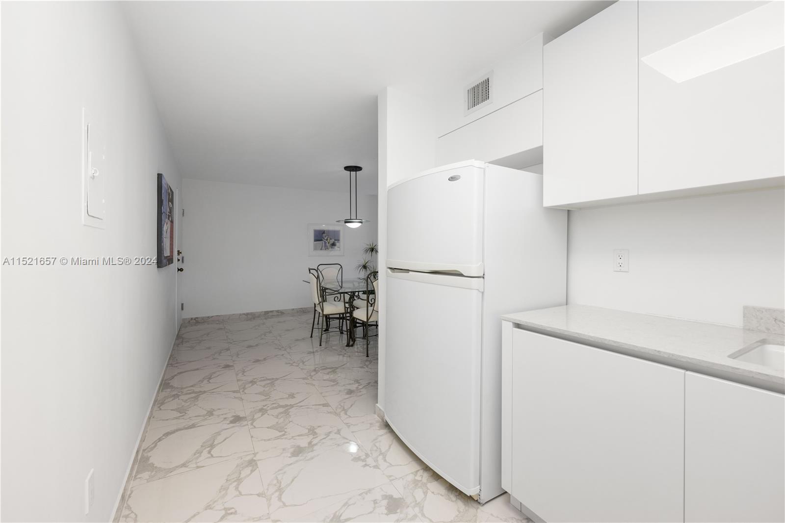 17800 Atlantic Blvd 403, Sunny Isles Beach, Florida 33160, 1 Bedroom Bedrooms, ,1 BathroomBathrooms,Residential,For Sale,17800 Atlantic Blvd 403,A11521657