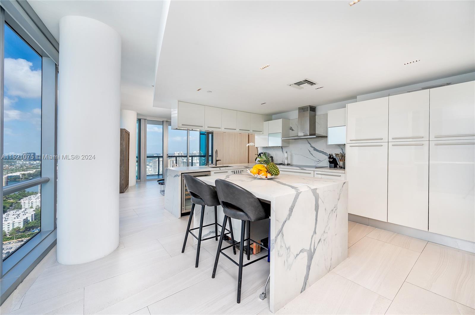 17121 Collins Ave 3301, Sunny Isles Beach, Florida 33160, 4 Bedrooms Bedrooms, ,4 BathroomsBathrooms,Residential,For Sale,17121 Collins Ave 3301,A11521075
