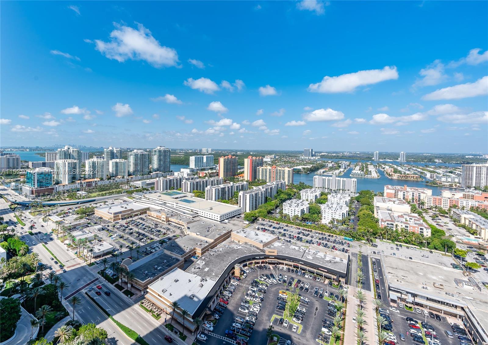17121 Collins Ave 3301, Sunny Isles Beach, Florida 33160, 4 Bedrooms Bedrooms, ,4 BathroomsBathrooms,Residential,For Sale,17121 Collins Ave 3301,A11521075