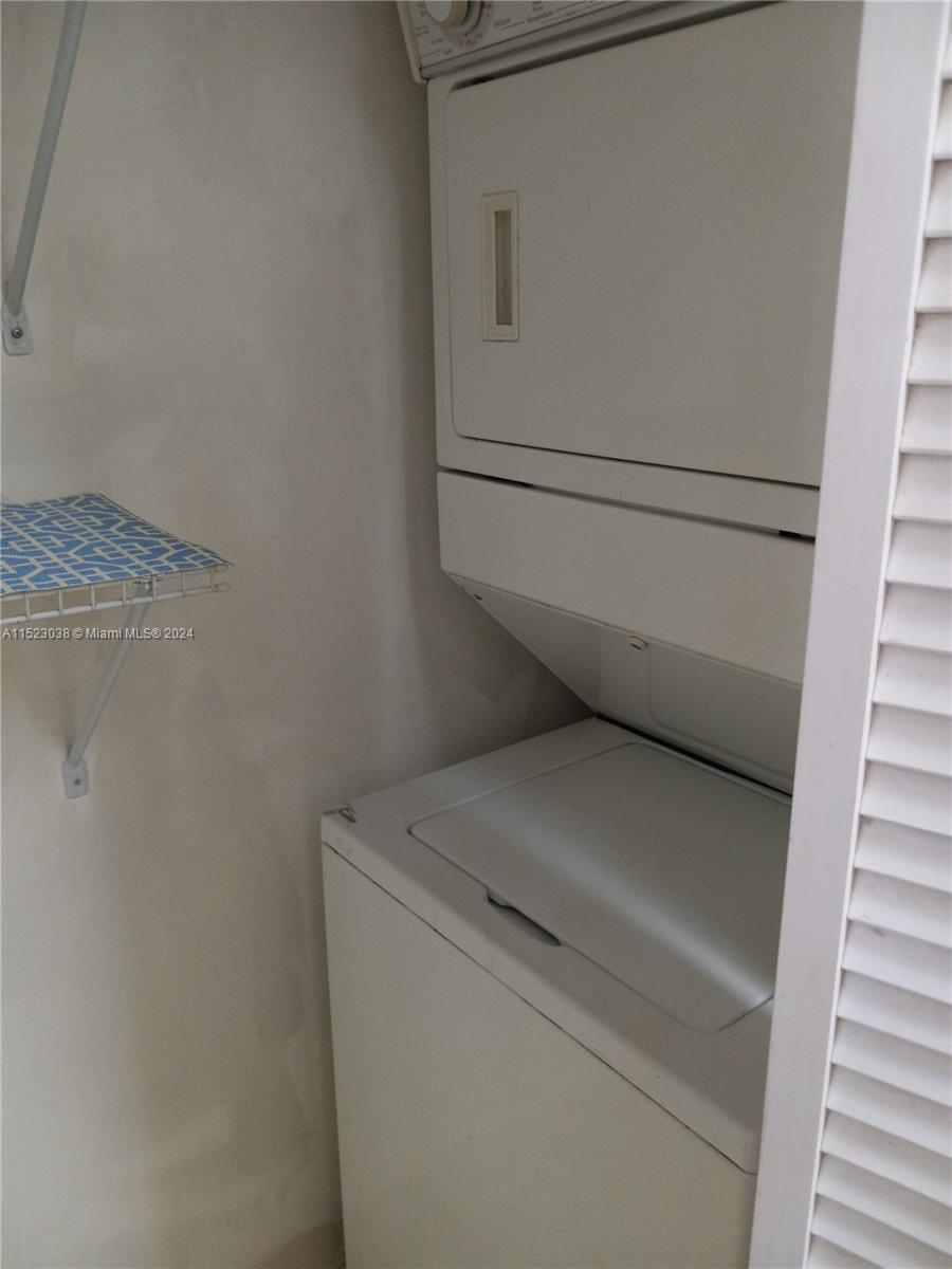 540 S Park Rd 29-9, Hollywood, Florida 33021, 1 Bedroom Bedrooms, ,1 BathroomBathrooms,Residentiallease,For Rent,540 S Park Rd 29-9,A11523038