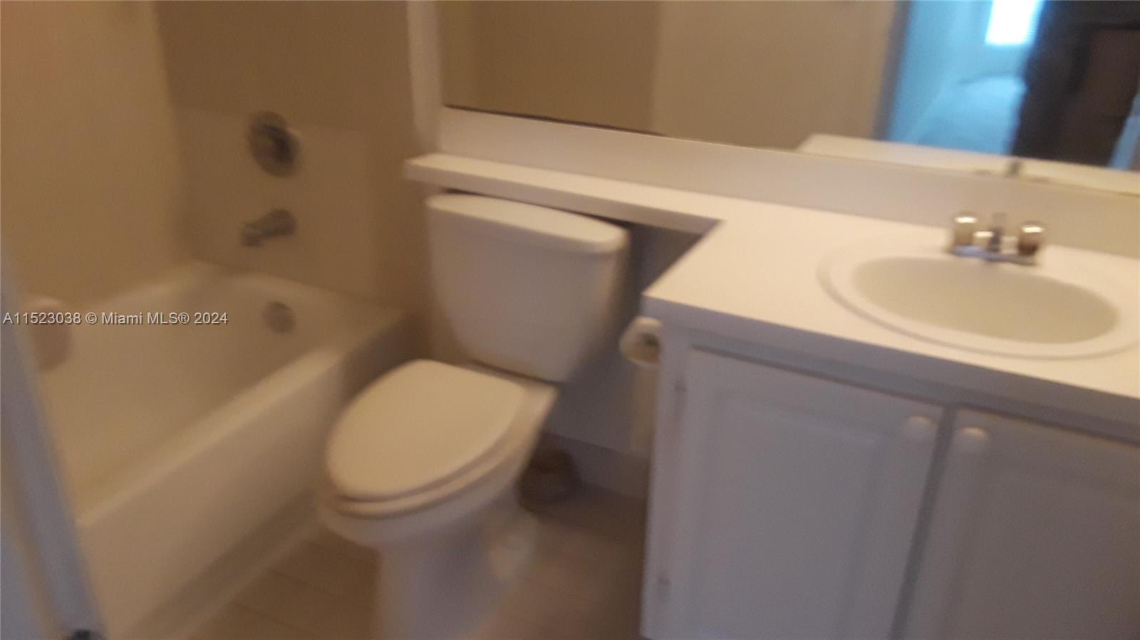 540 S Park Rd 29-9, Hollywood, Florida 33021, 1 Bedroom Bedrooms, ,1 BathroomBathrooms,Residentiallease,For Rent,540 S Park Rd 29-9,A11523038
