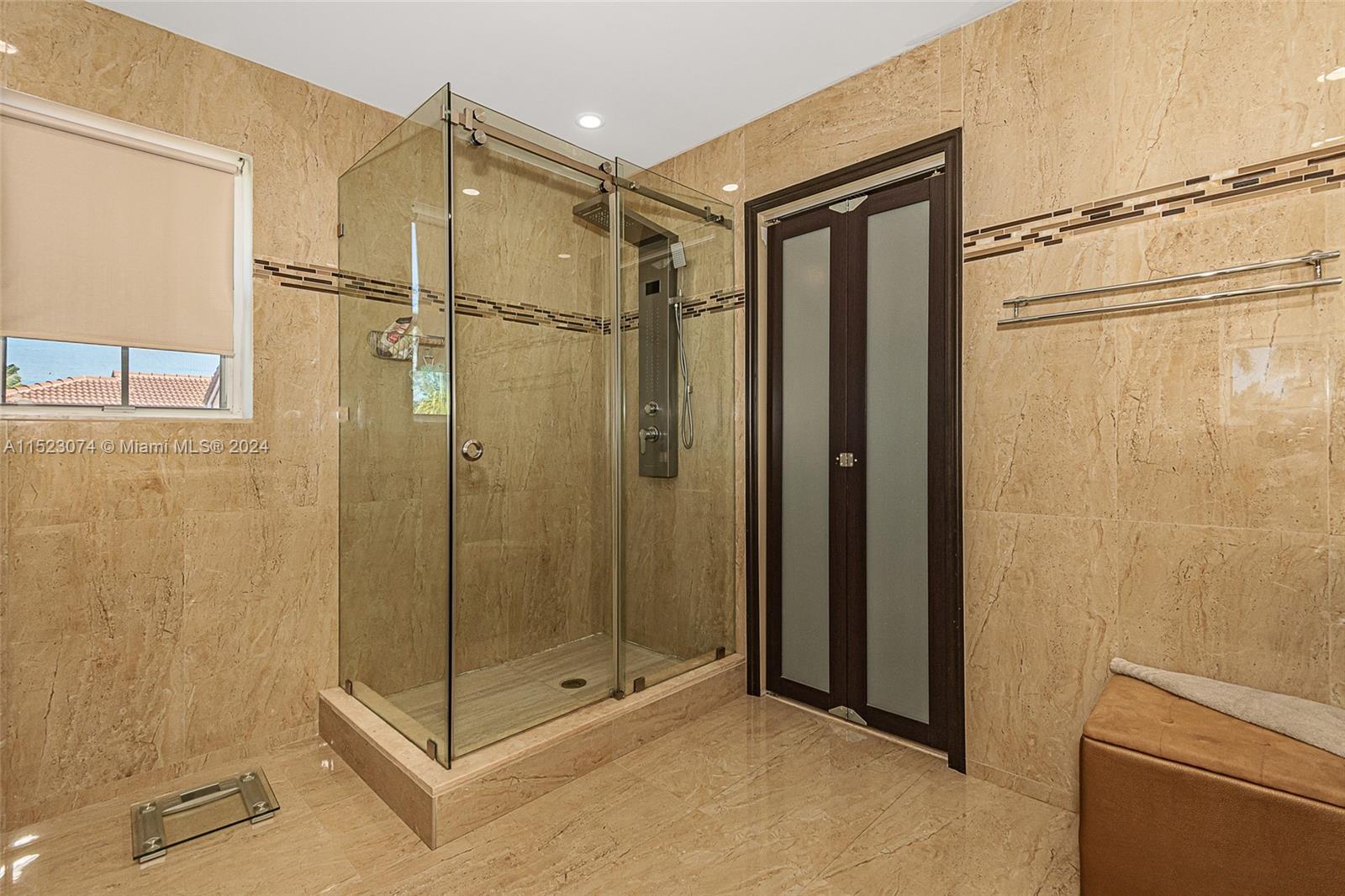 1094 Redwood St, Hollywood, Florida 33019, 3 Bedrooms Bedrooms, ,2 BathroomsBathrooms,Residential,For Sale,1094 Redwood St,A11523074