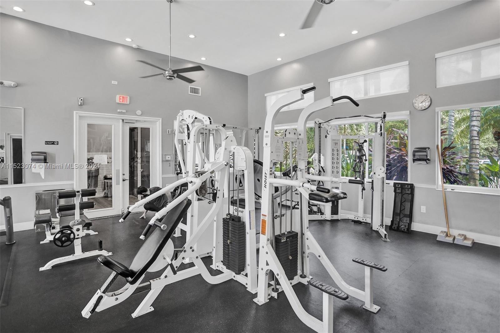 1094 Redwood St, Hollywood, Florida 33019, 3 Bedrooms Bedrooms, ,2 BathroomsBathrooms,Residential,For Sale,1094 Redwood St,A11523074