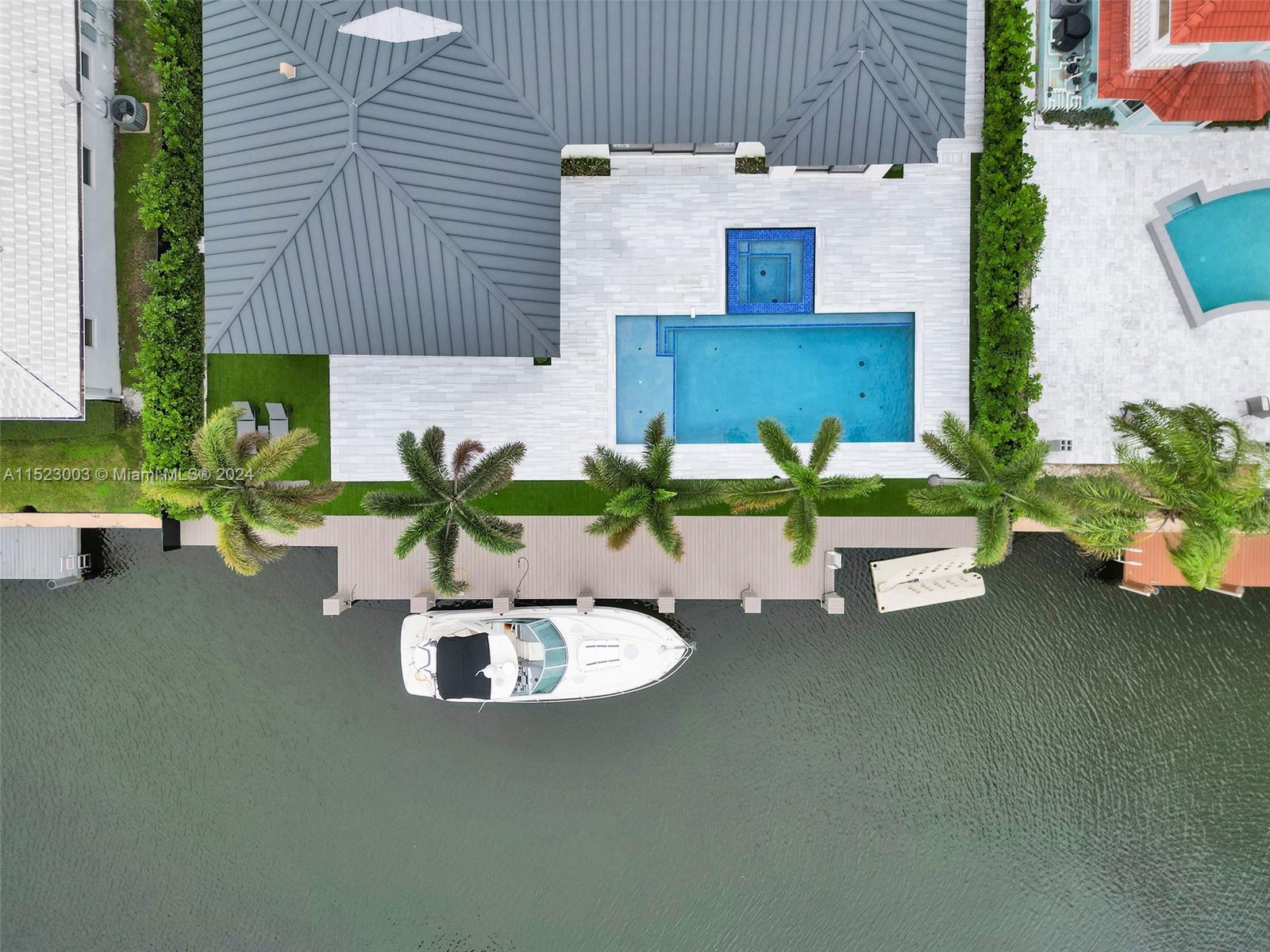 900 Washington St, Hollywood, Florida 33019, 4 Bedrooms Bedrooms, ,4 BathroomsBathrooms,Residential,For Sale,900 Washington St,A11523003