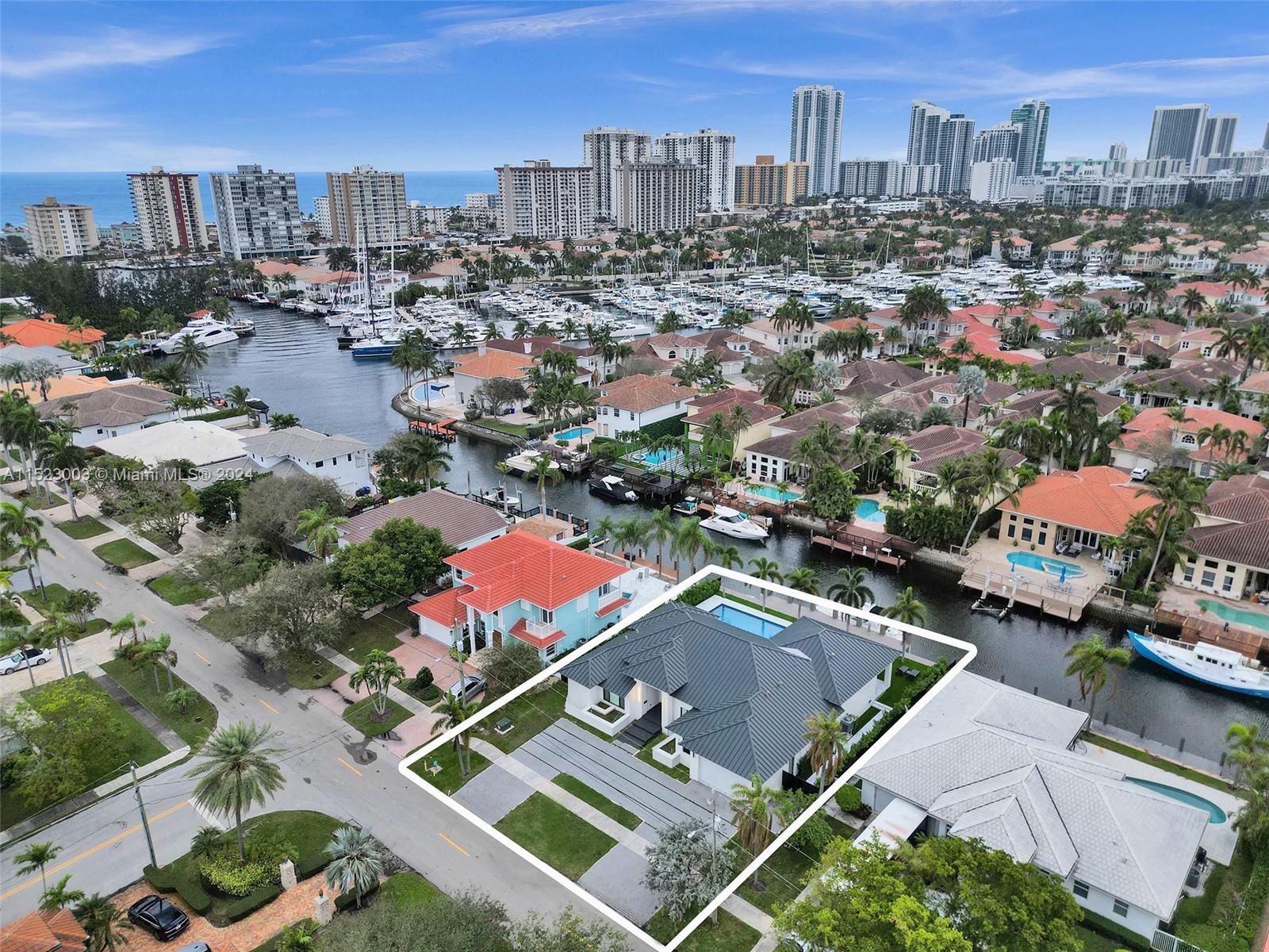 900 Washington St, Hollywood, Florida 33019, 4 Bedrooms Bedrooms, ,4 BathroomsBathrooms,Residential,For Sale,900 Washington St,A11523003