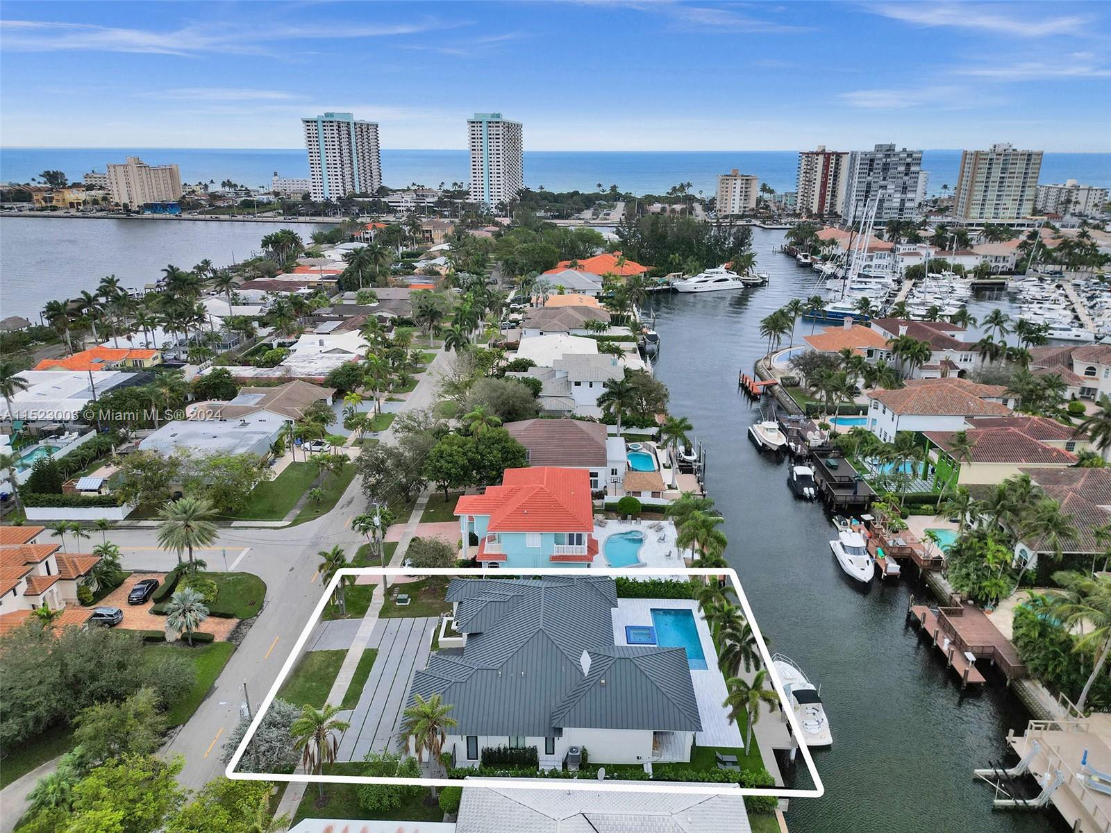 900 Washington St, Hollywood, Florida 33019, 4 Bedrooms Bedrooms, ,4 BathroomsBathrooms,Residential,For Sale,900 Washington St,A11523003