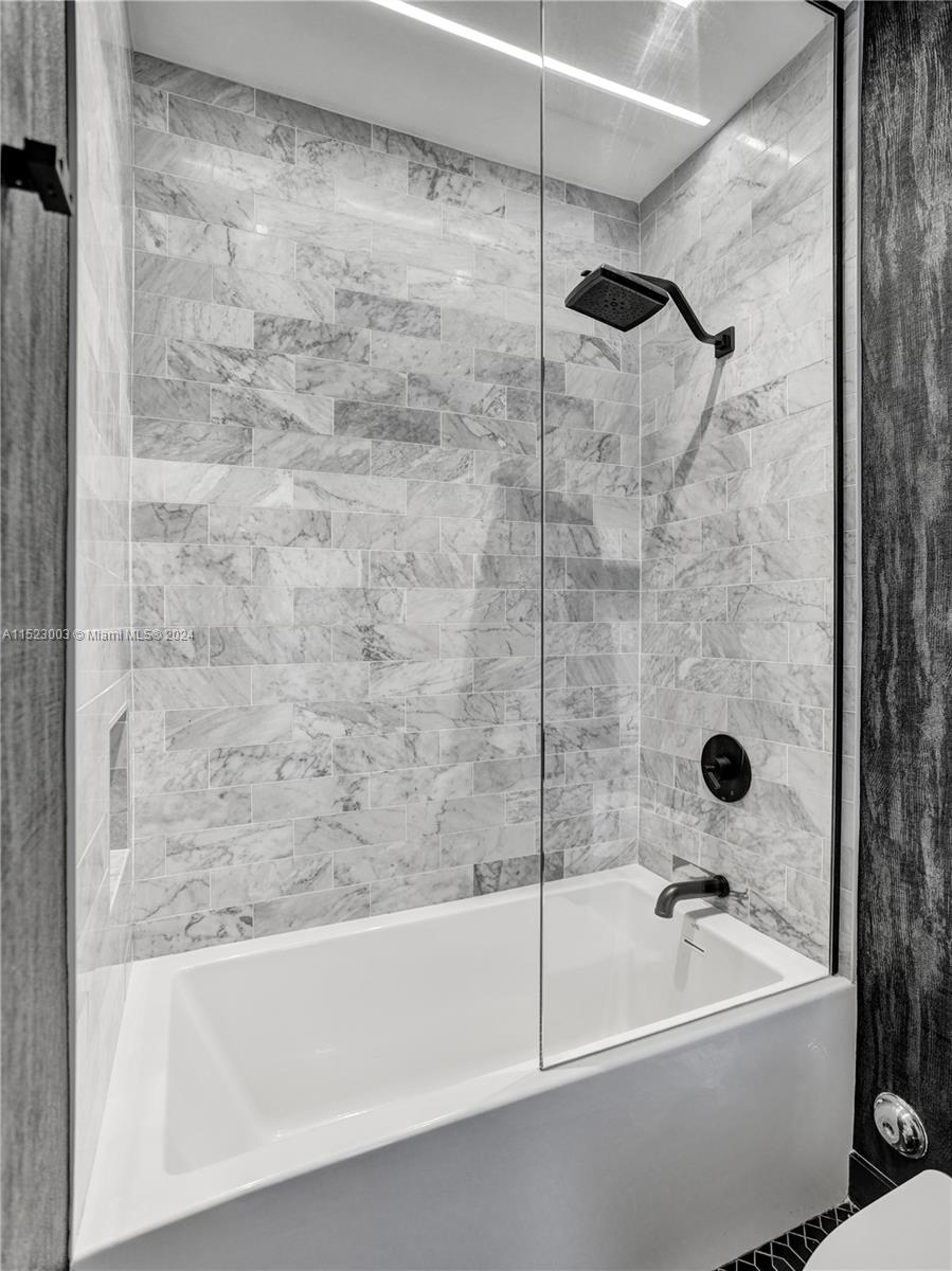 900 Washington St, Hollywood, Florida 33019, 4 Bedrooms Bedrooms, ,4 BathroomsBathrooms,Residential,For Sale,900 Washington St,A11523003
