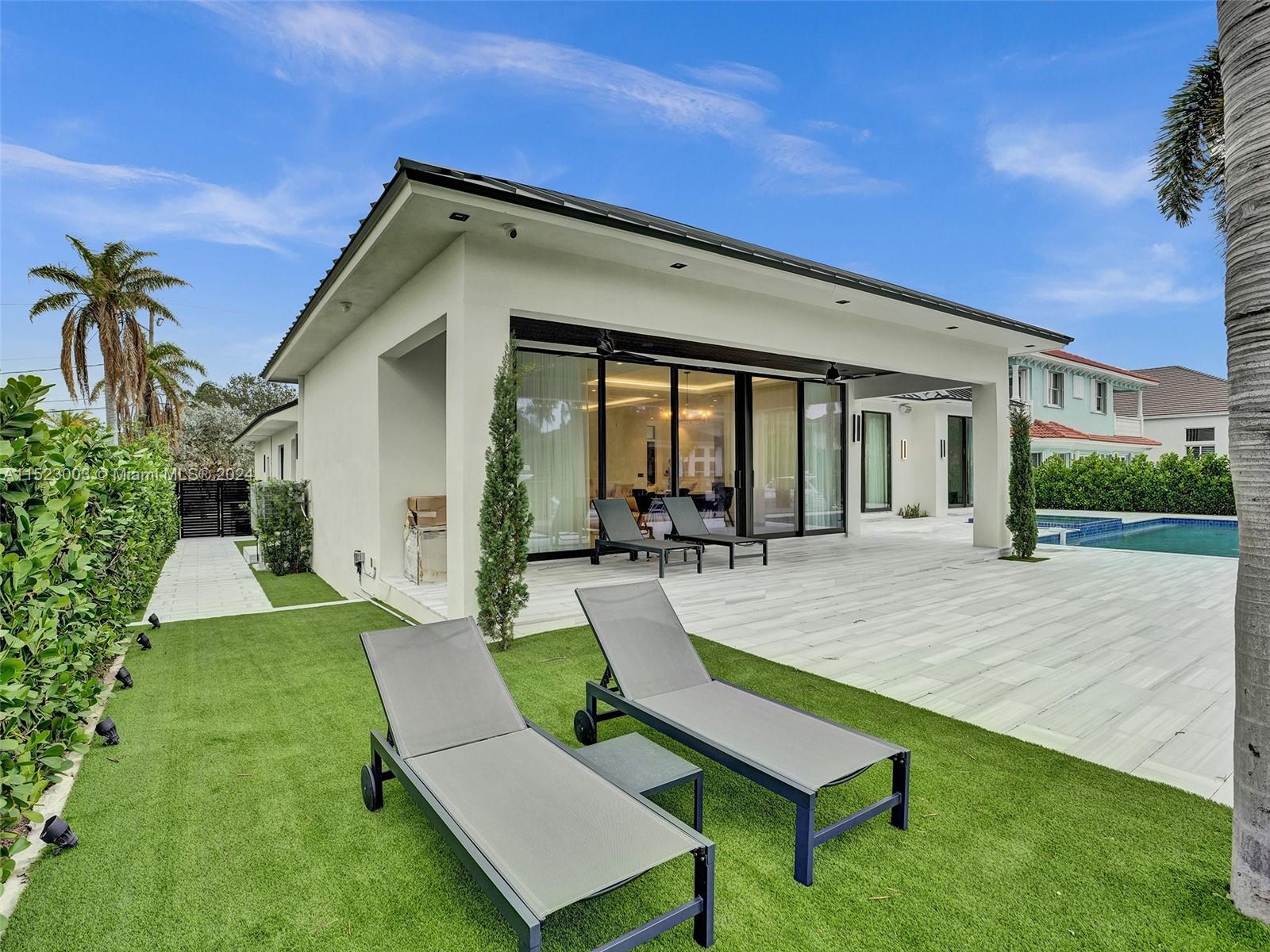 900 Washington St, Hollywood, Florida 33019, 4 Bedrooms Bedrooms, ,4 BathroomsBathrooms,Residential,For Sale,900 Washington St,A11523003