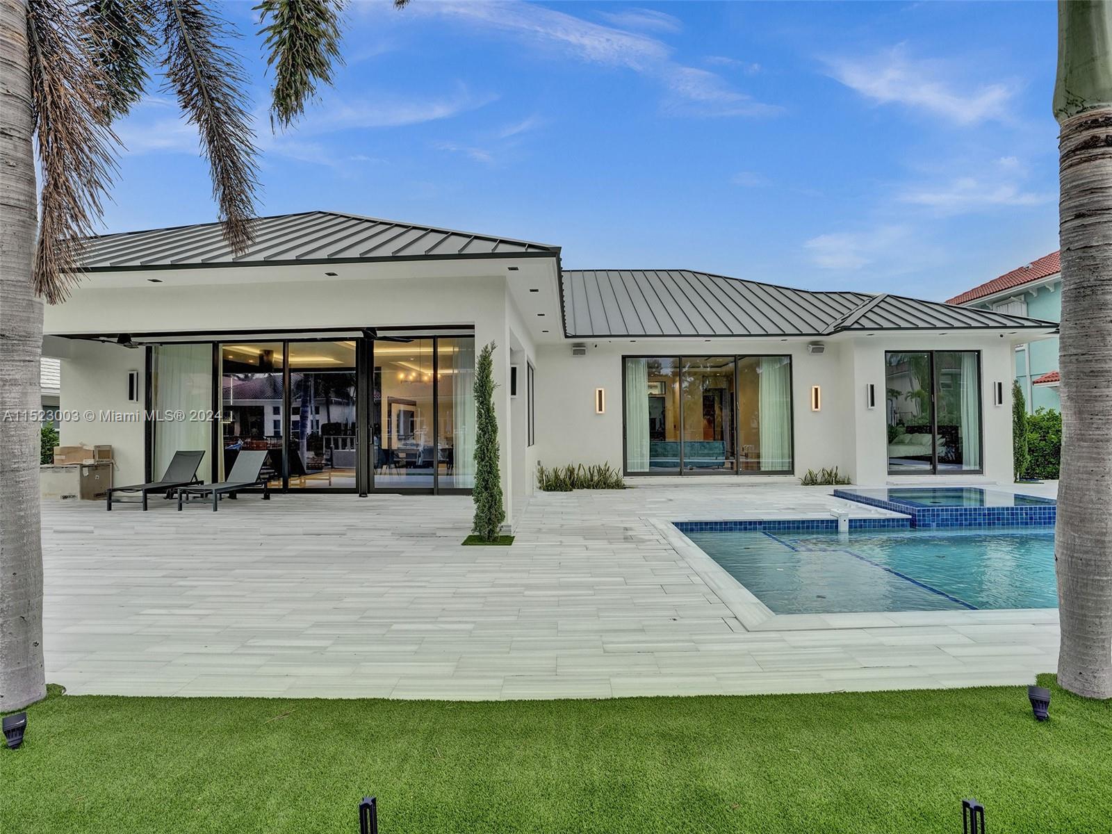 900 Washington St, Hollywood, Florida 33019, 4 Bedrooms Bedrooms, ,4 BathroomsBathrooms,Residential,For Sale,900 Washington St,A11523003