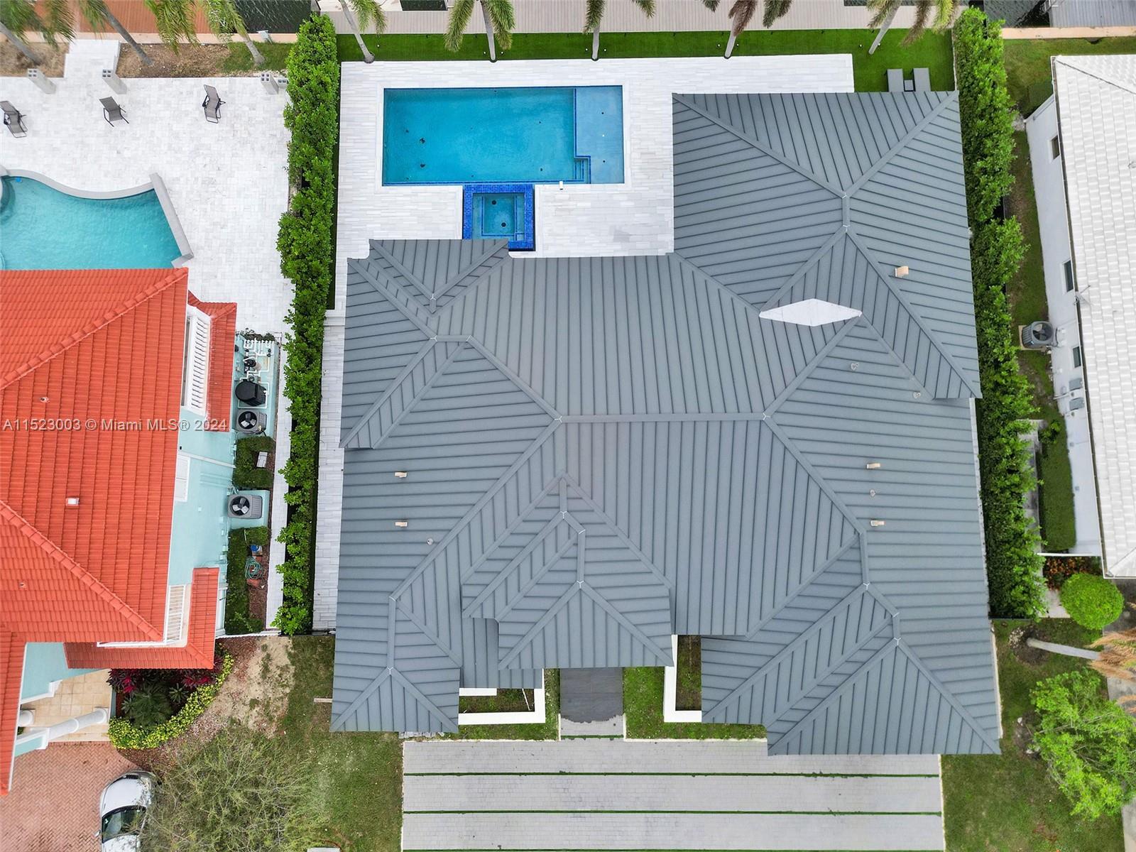 900 Washington St, Hollywood, Florida 33019, 4 Bedrooms Bedrooms, ,4 BathroomsBathrooms,Residential,For Sale,900 Washington St,A11523003