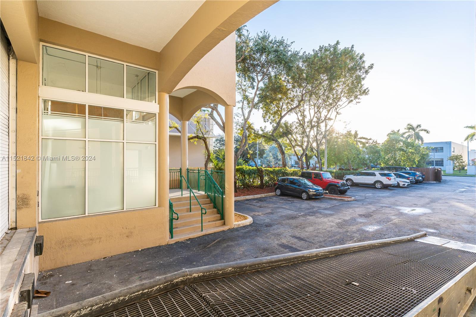 10200 NW 25th St 113, Doral, Florida 33172, ,Commercialsale,For Sale,10200 NW 25th St 113,A11521842