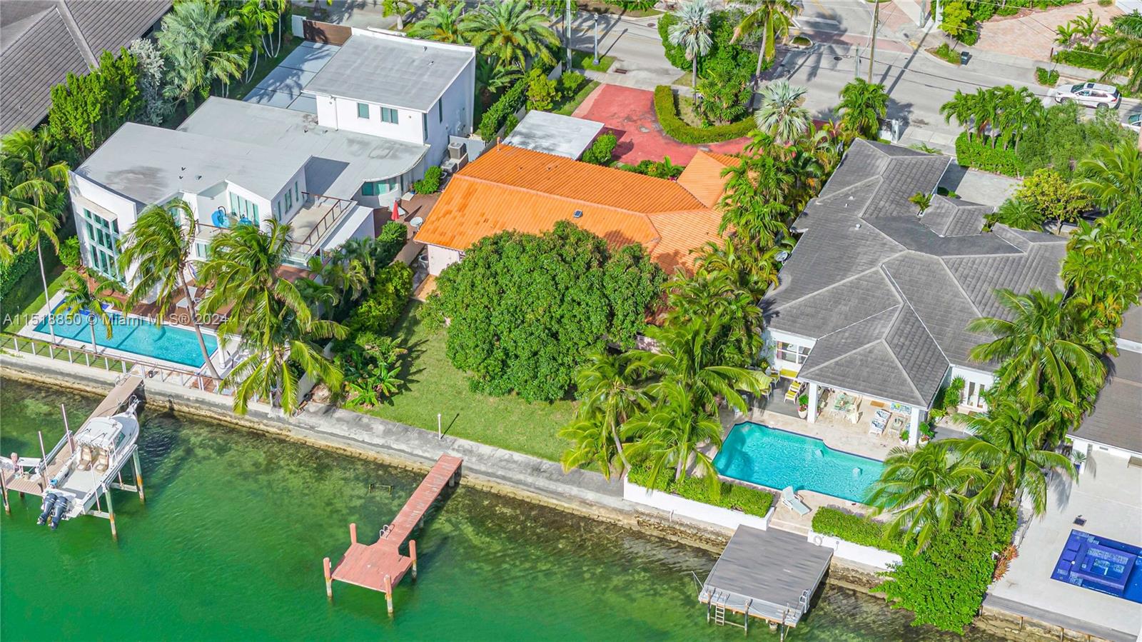 1170 S Biscayne Point Rd, Miami Beach, Florida 33141, 4 Bedrooms Bedrooms, ,3 BathroomsBathrooms,Residential,For Sale,1170 S Biscayne Point Rd,A11518850