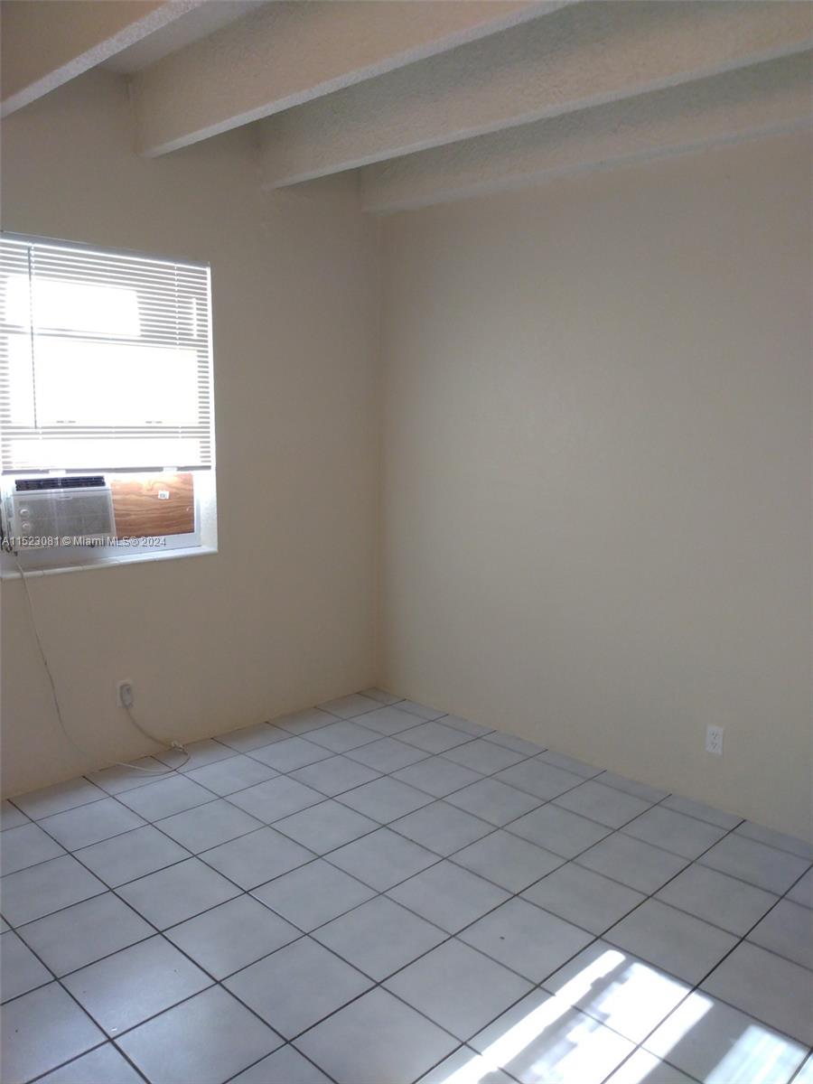 101 NW 7th Ave 6, Pompano Beach, Florida 33060, 2 Bedrooms Bedrooms, ,1 BathroomBathrooms,Residentiallease,For Rent,101 NW 7th Ave 6,A11523081