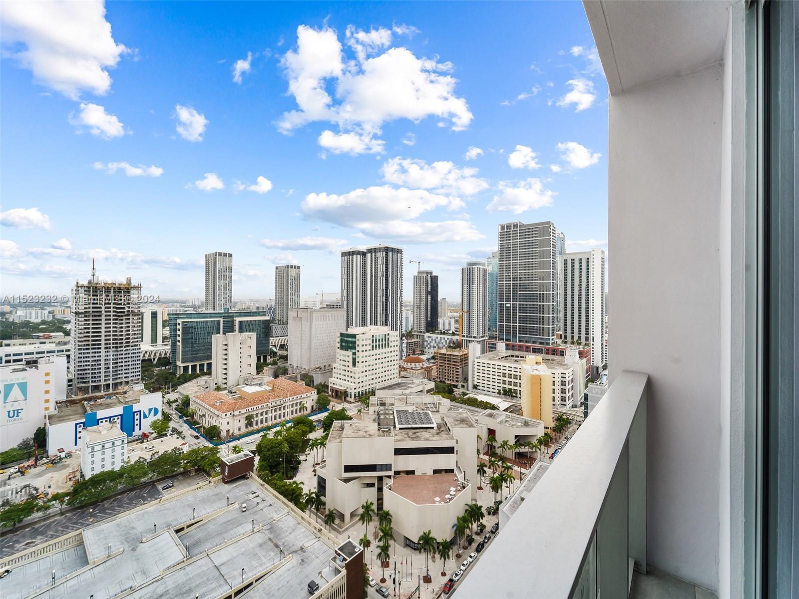 Miami, Florida 33132, 1 Bedroom Bedrooms, ,1 BathroomBathrooms,Residential,For Sale,A11523232