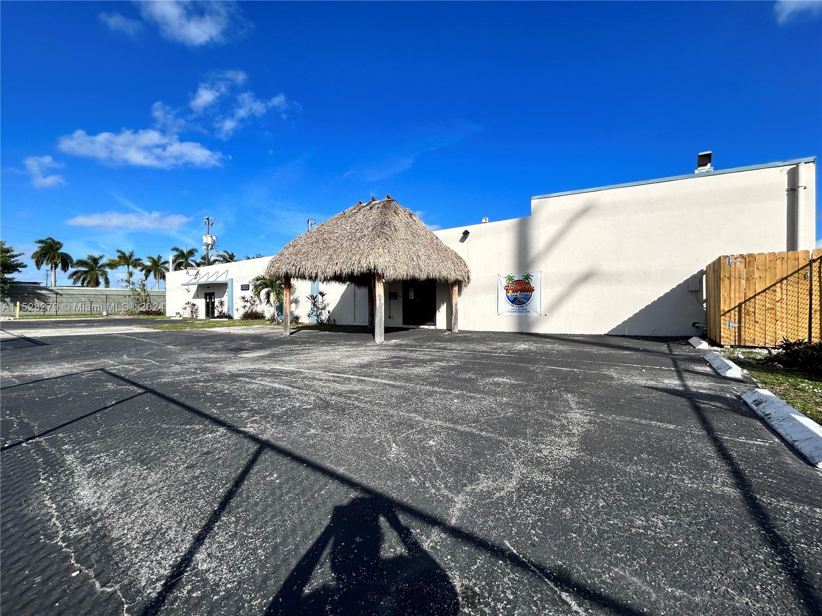 2055 Liberty St, Hollywood, Florida 33020, ,Commercialsale,For Sale,2055 Liberty St,A11523279