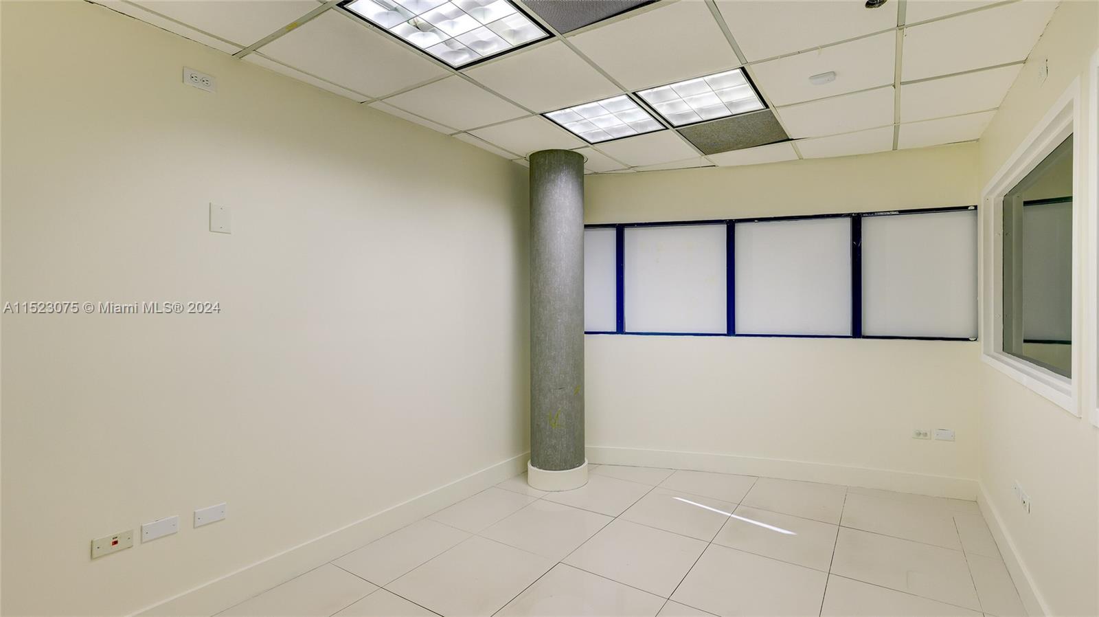 9600 NW 25th St 1st Floor, Doral, Florida 33172, ,Commerciallease,For Rent,9600 NW 25th St 1st Floor,A11523075