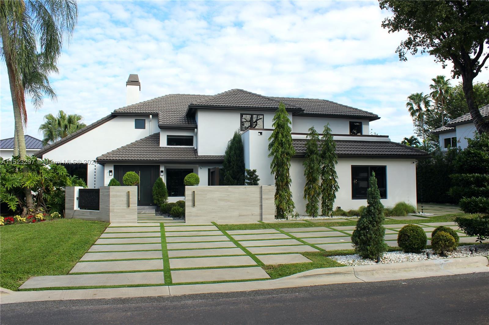 Doral Luxury Homes For Sale