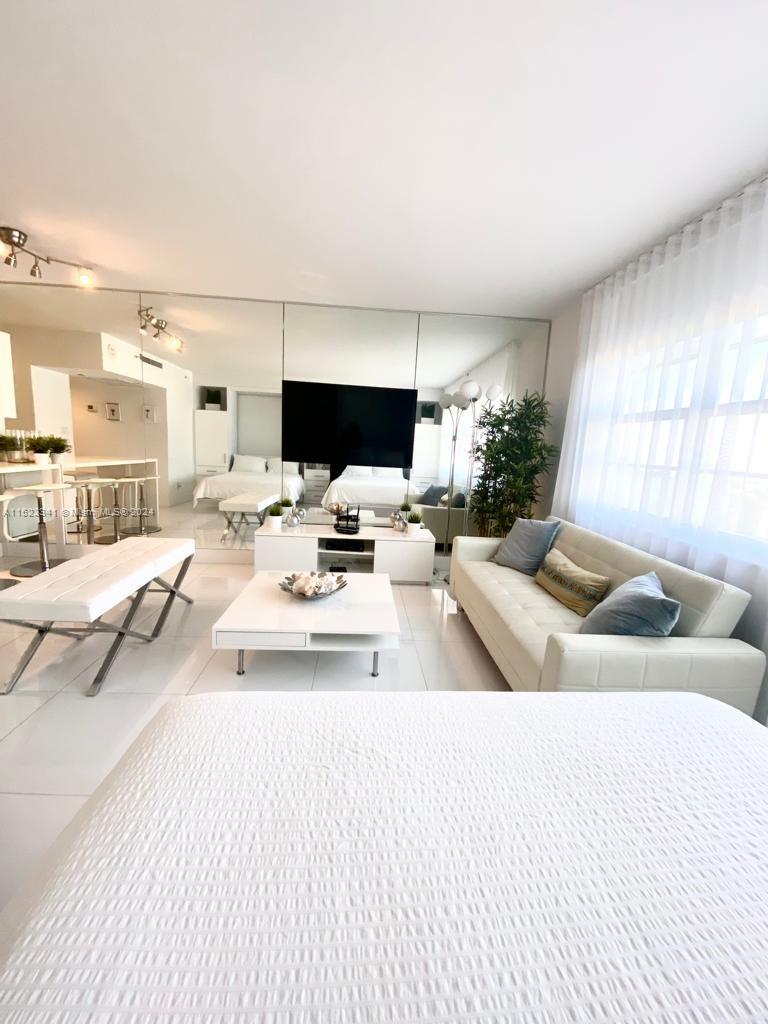 100 Lincoln Rd 906, Miami Beach, Florida 33139, ,1 BathroomBathrooms,Residential,For Sale,100 Lincoln Rd 906,A11523341