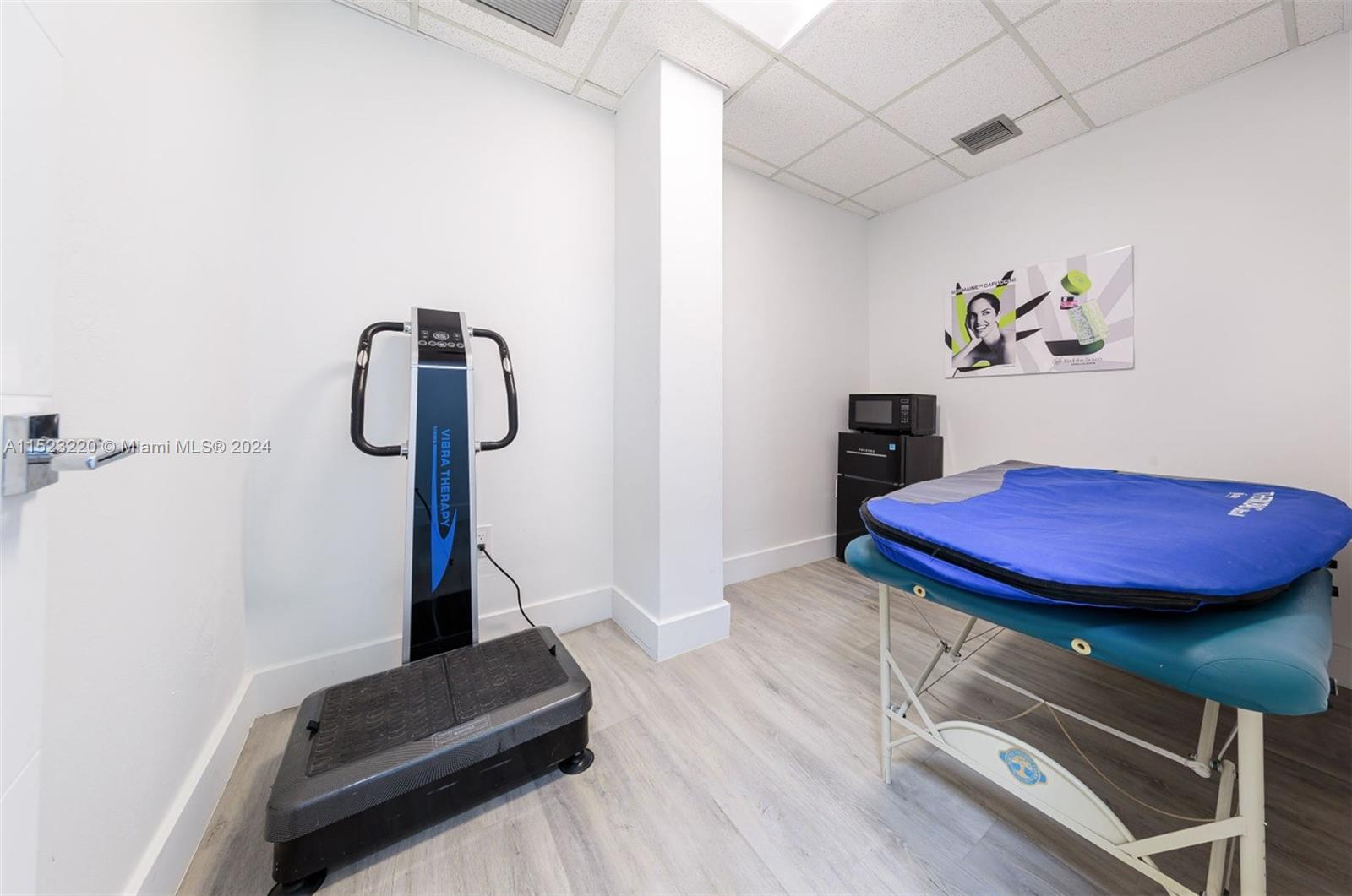 960 W 41st St 460, Miami Beach, Florida 33140, ,Commerciallease,For Rent,960 W 41st St 460,A11523220