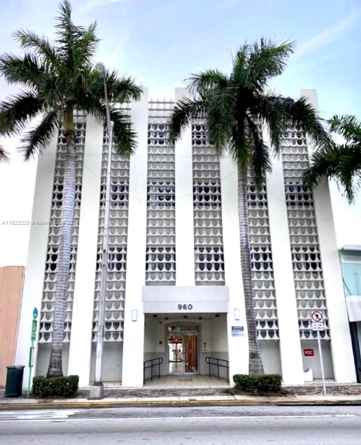 960 W 41st St 460, Miami Beach, Florida 33140, ,Commerciallease,For Rent,960 W 41st St 460,A11523220