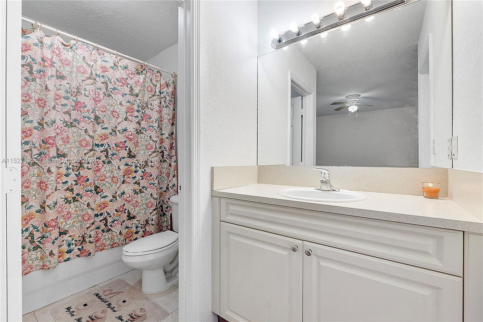 5743 Wiley St, Hollywood, Florida 33023, 3 Bedrooms Bedrooms, ,2 BathroomsBathrooms,Residential,For Sale,5743 Wiley St,A11521495