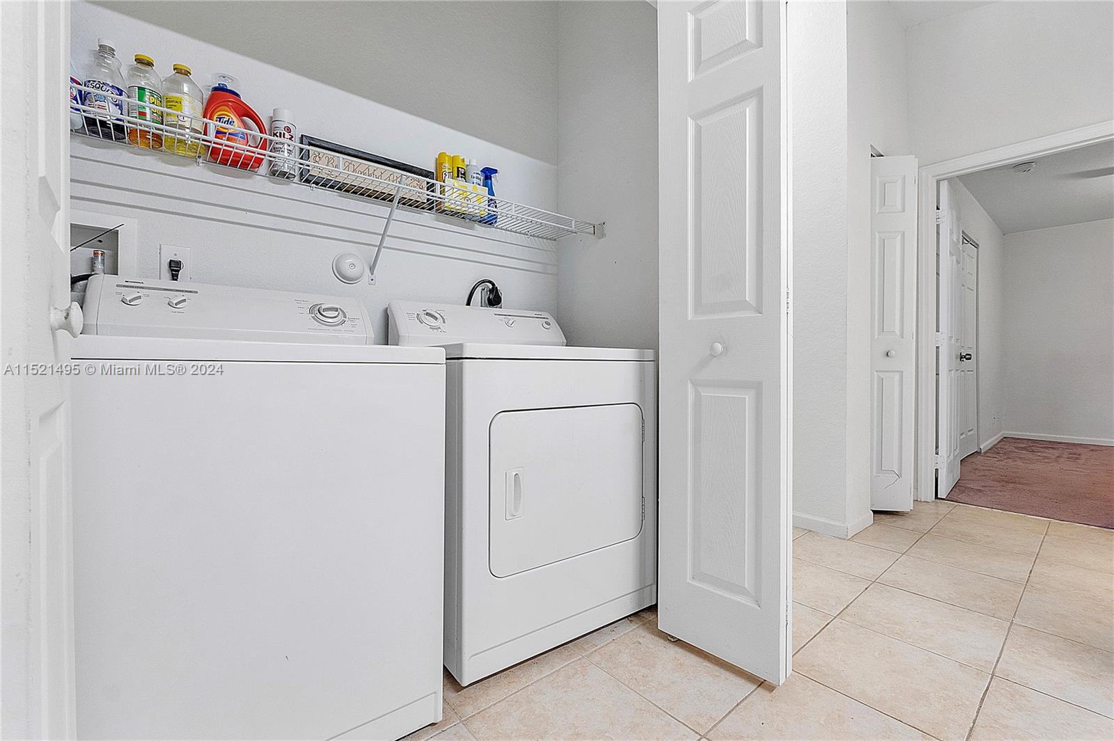 5743 Wiley St, Hollywood, Florida 33023, 3 Bedrooms Bedrooms, ,2 BathroomsBathrooms,Residential,For Sale,5743 Wiley St,A11521495