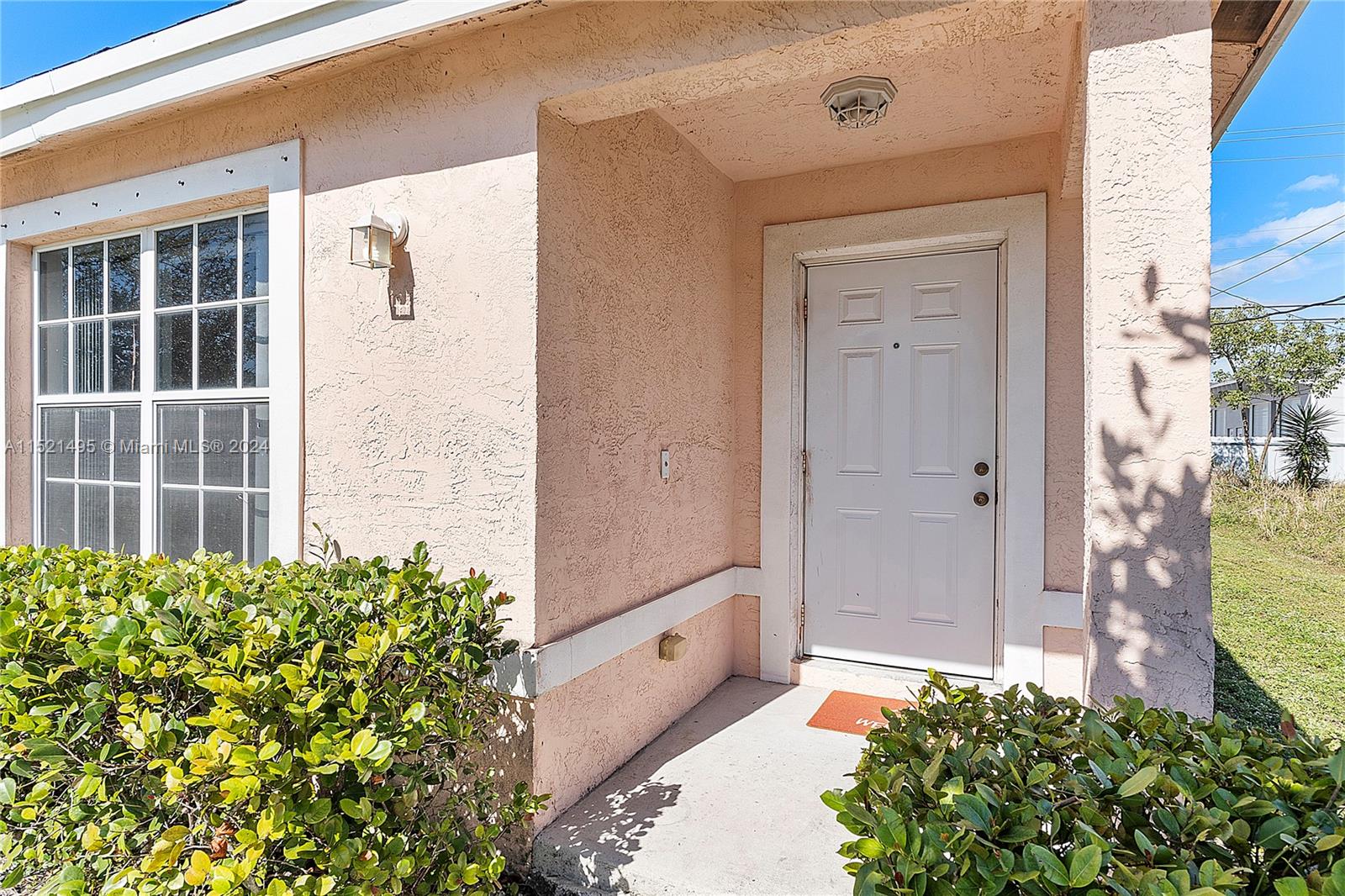 5743 Wiley St, Hollywood, Florida 33023, 3 Bedrooms Bedrooms, ,2 BathroomsBathrooms,Residential,For Sale,5743 Wiley St,A11521495