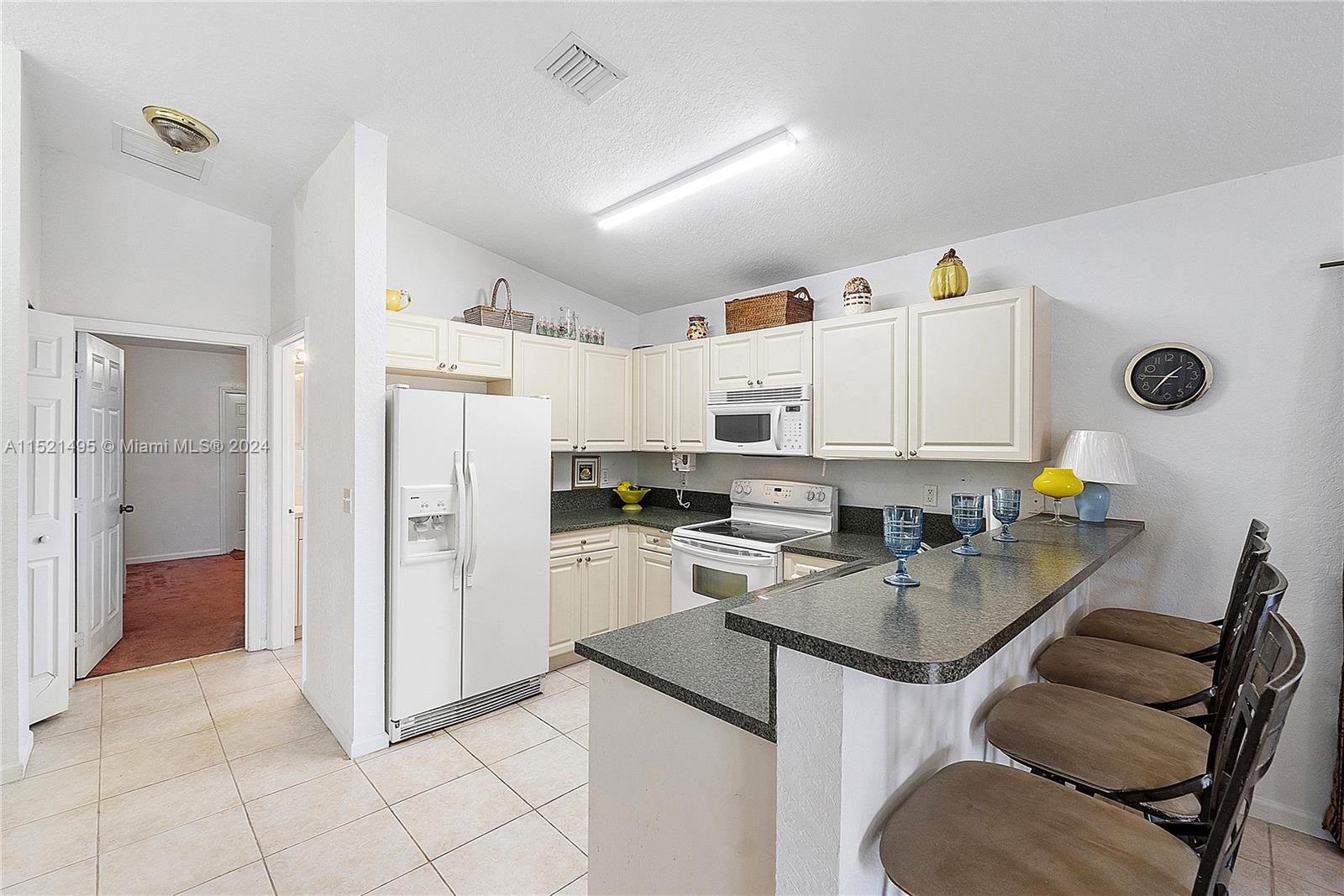 5743 Wiley St, Hollywood, Florida 33023, 3 Bedrooms Bedrooms, ,2 BathroomsBathrooms,Residential,For Sale,5743 Wiley St,A11521495
