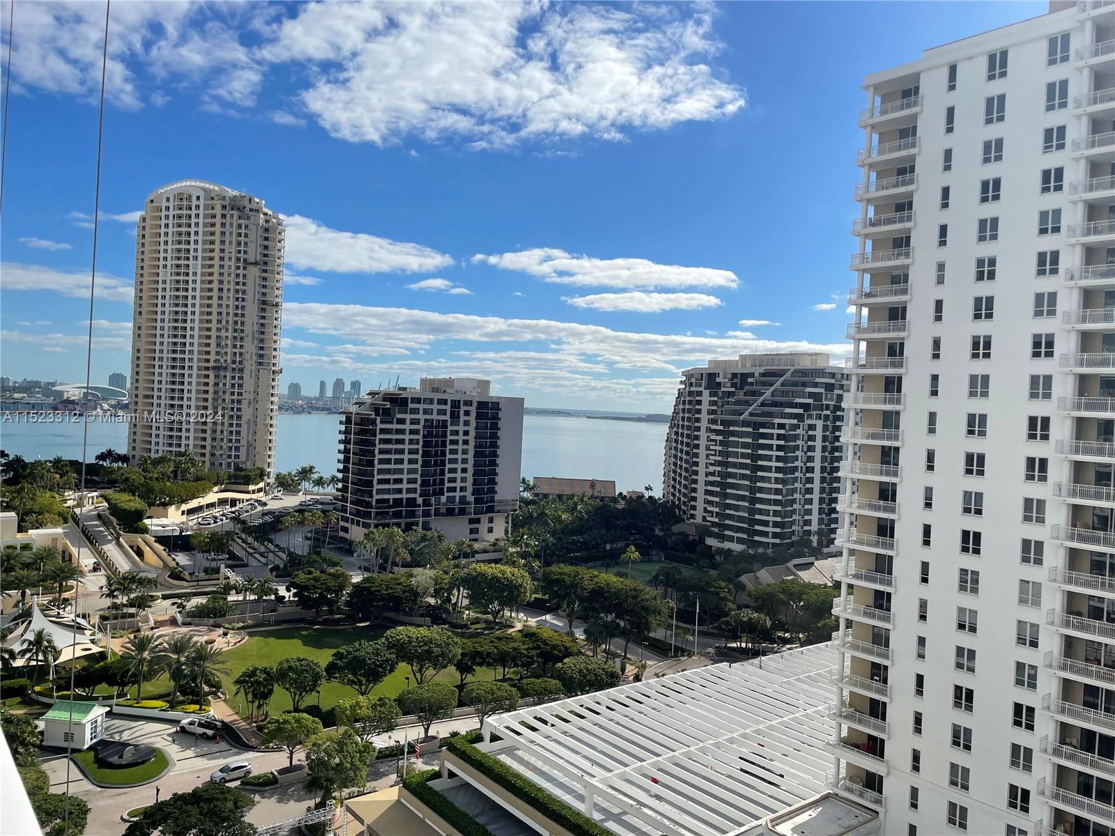 801 BRICKELL KEY BL 1705, Miami, Florida 33131, 1 Bedroom Bedrooms, ,1 BathroomBathrooms,Residentiallease,For Rent,801 BRICKELL KEY BL 1705,A11523312