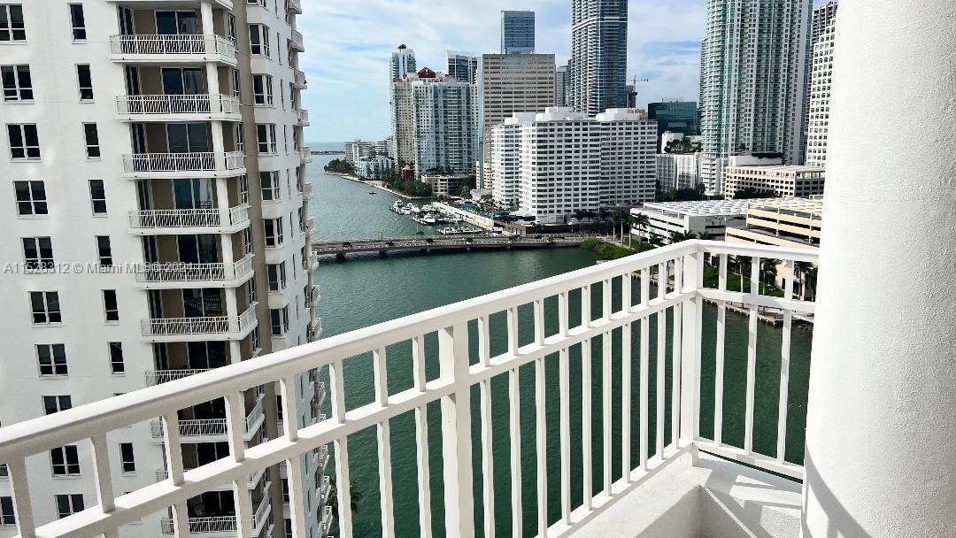 801 BRICKELL KEY BL 1705, Miami, Florida 33131, 1 Bedroom Bedrooms, ,1 BathroomBathrooms,Residentiallease,For Rent,801 BRICKELL KEY BL 1705,A11523312