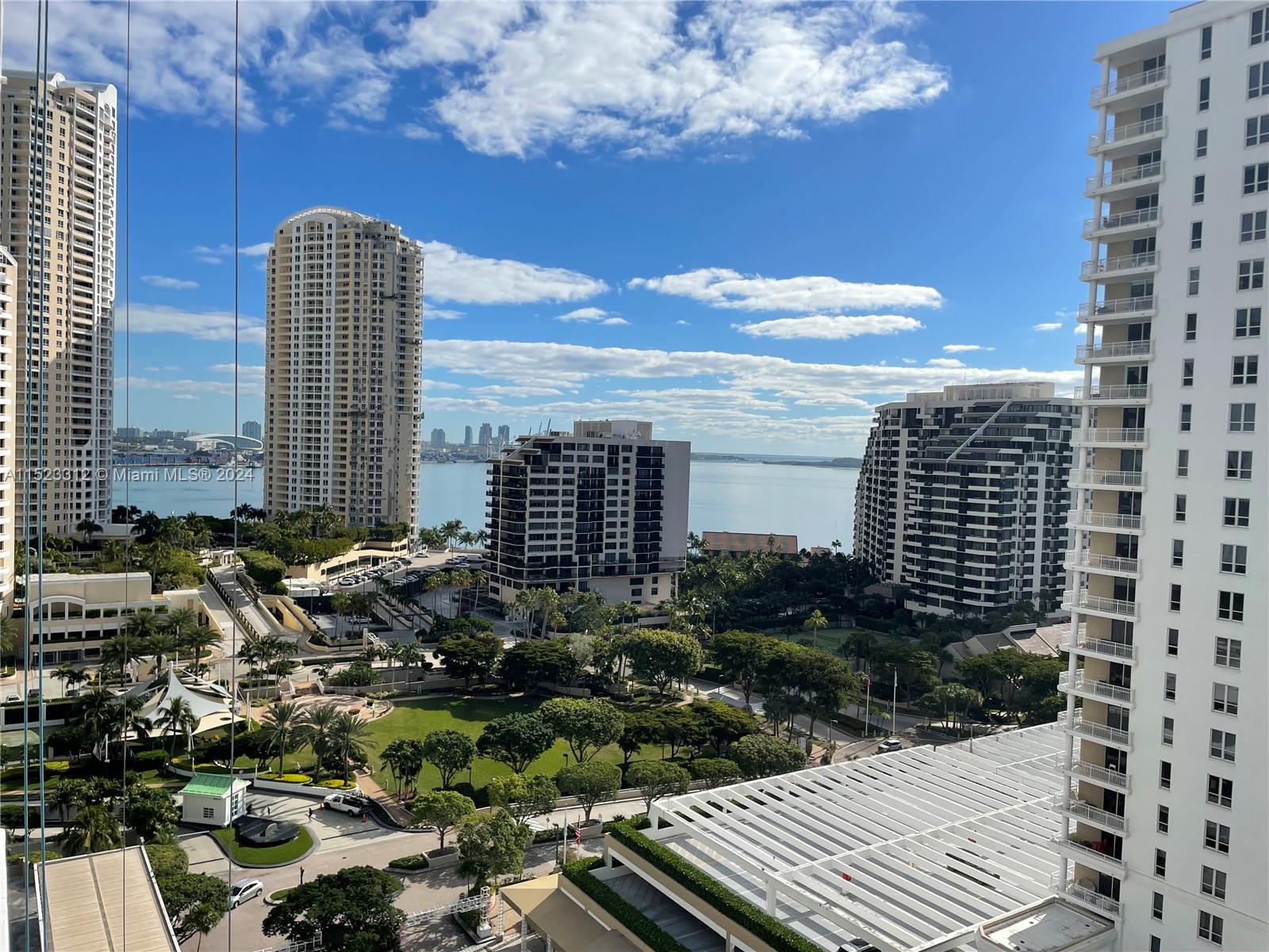 801 BRICKELL KEY BL 1705, Miami, Florida 33131, 1 Bedroom Bedrooms, ,1 BathroomBathrooms,Residentiallease,For Rent,801 BRICKELL KEY BL 1705,A11523312