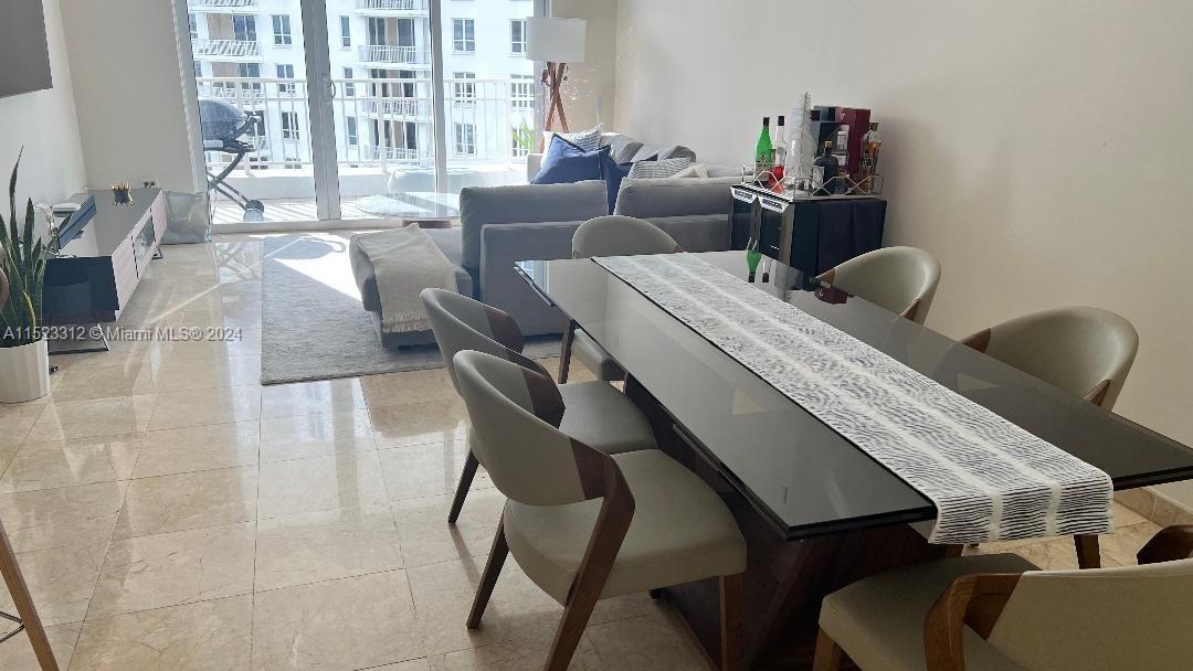 801 BRICKELL KEY BL 1705, Miami, Florida 33131, 1 Bedroom Bedrooms, ,1 BathroomBathrooms,Residentiallease,For Rent,801 BRICKELL KEY BL 1705,A11523312