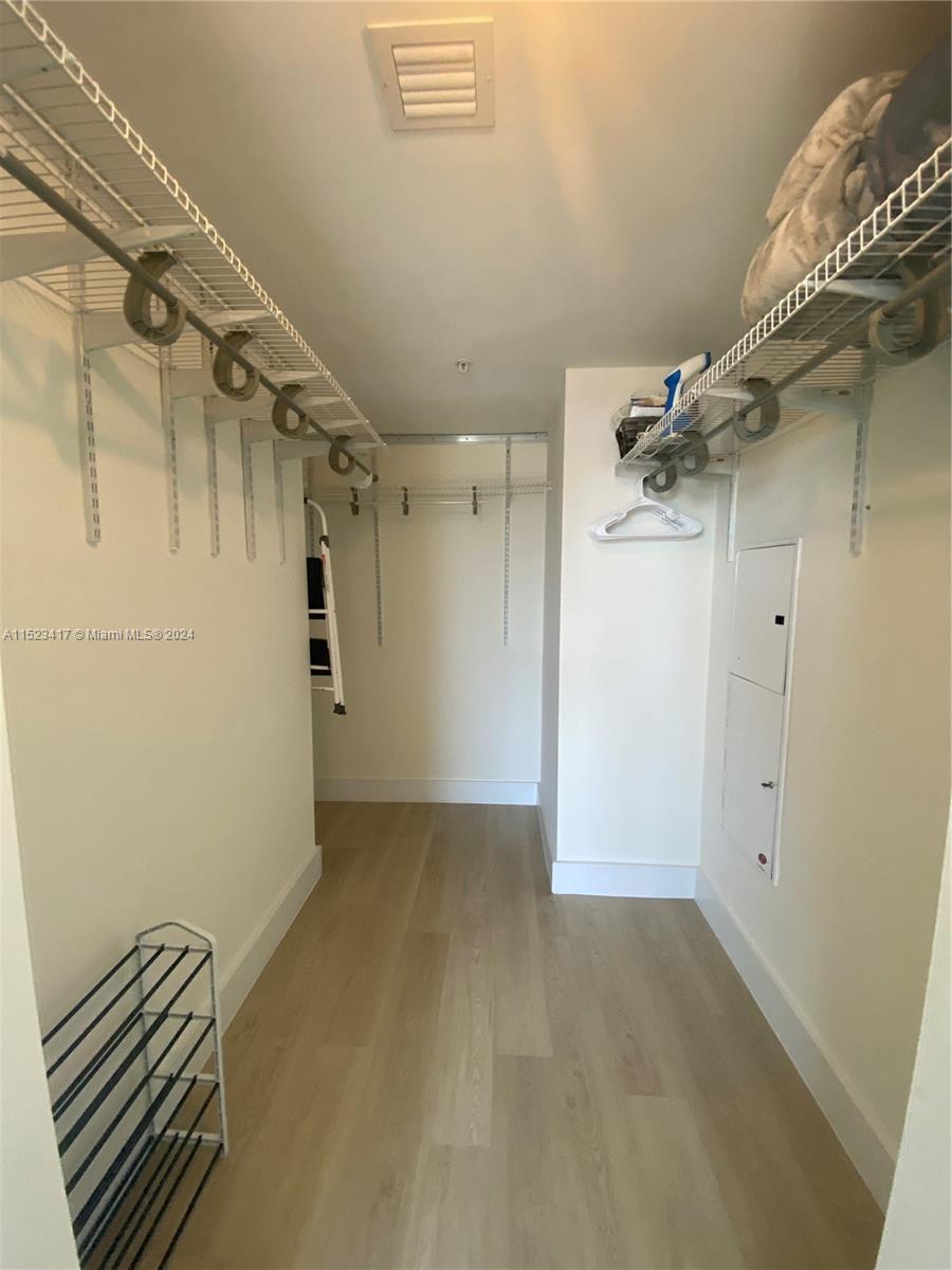 185 SW 7th St 1402, Miami, Florida 33130, 2 Bedrooms Bedrooms, ,2 BathroomsBathrooms,Residential,For Sale,185 SW 7th St 1402,A11523417