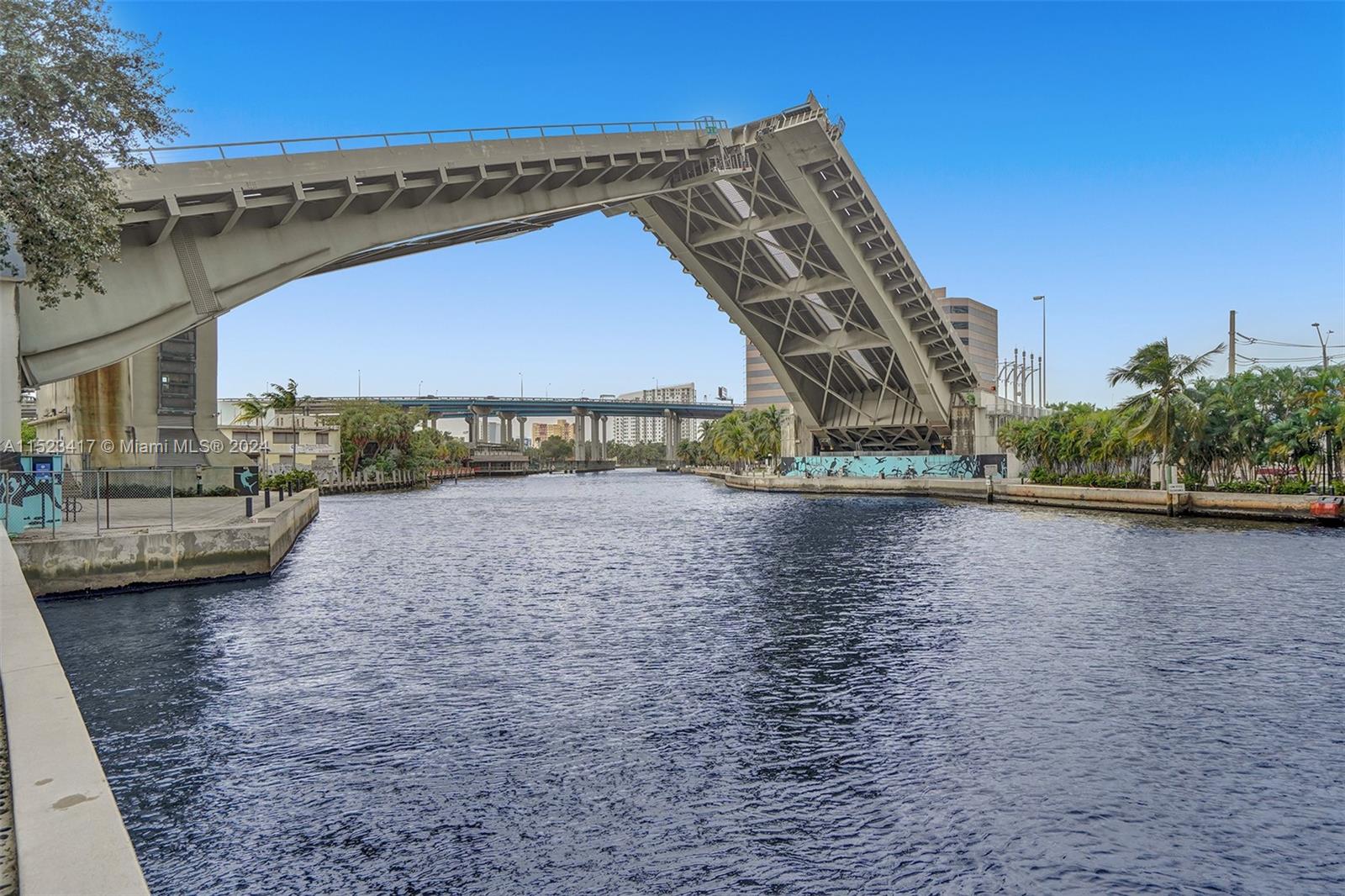 185 SW 7th St 1402, Miami, Florida 33130, 2 Bedrooms Bedrooms, ,2 BathroomsBathrooms,Residential,For Sale,185 SW 7th St 1402,A11523417