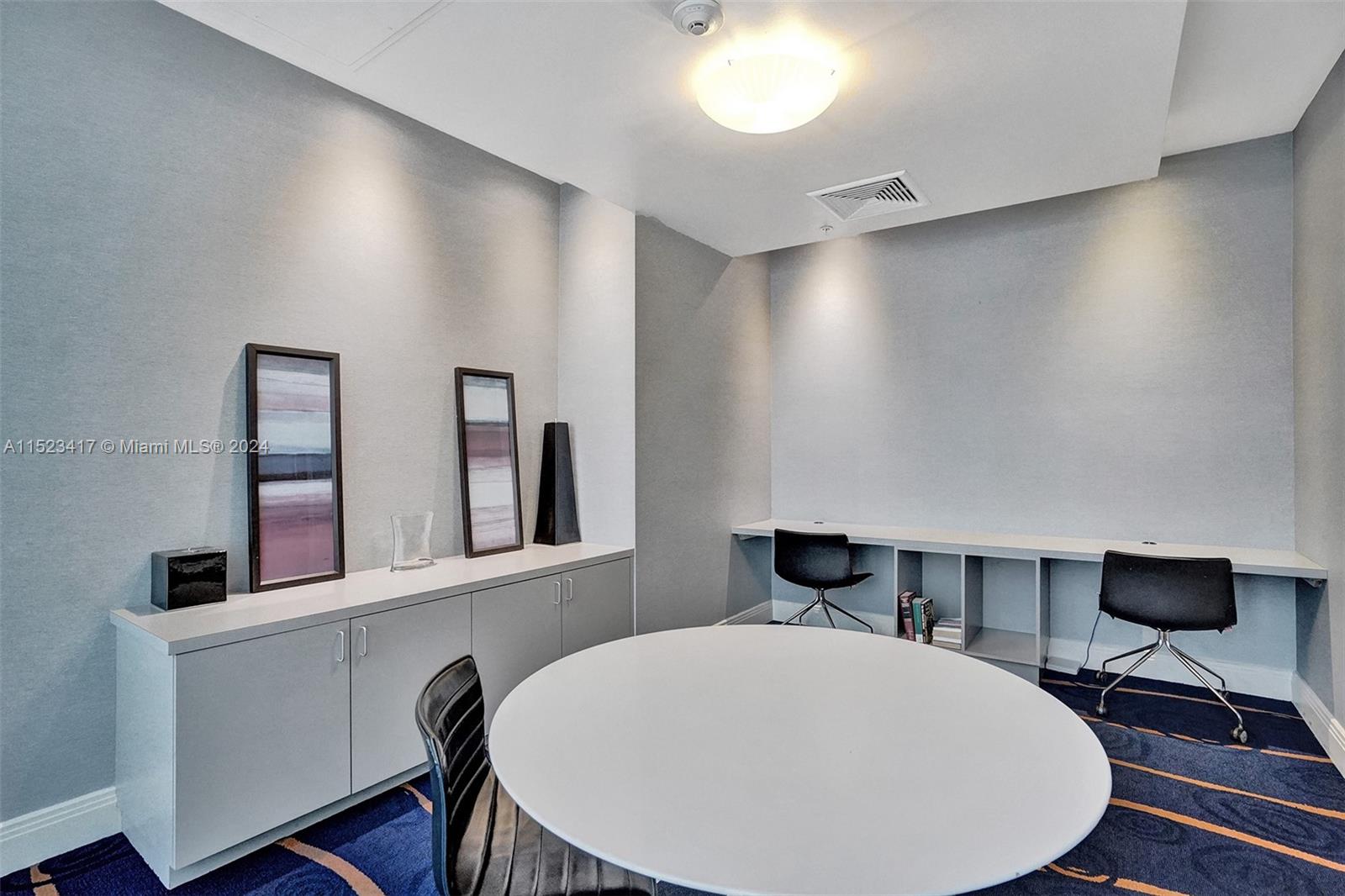 185 SW 7th St 1402, Miami, Florida 33130, 2 Bedrooms Bedrooms, ,2 BathroomsBathrooms,Residential,For Sale,185 SW 7th St 1402,A11523417