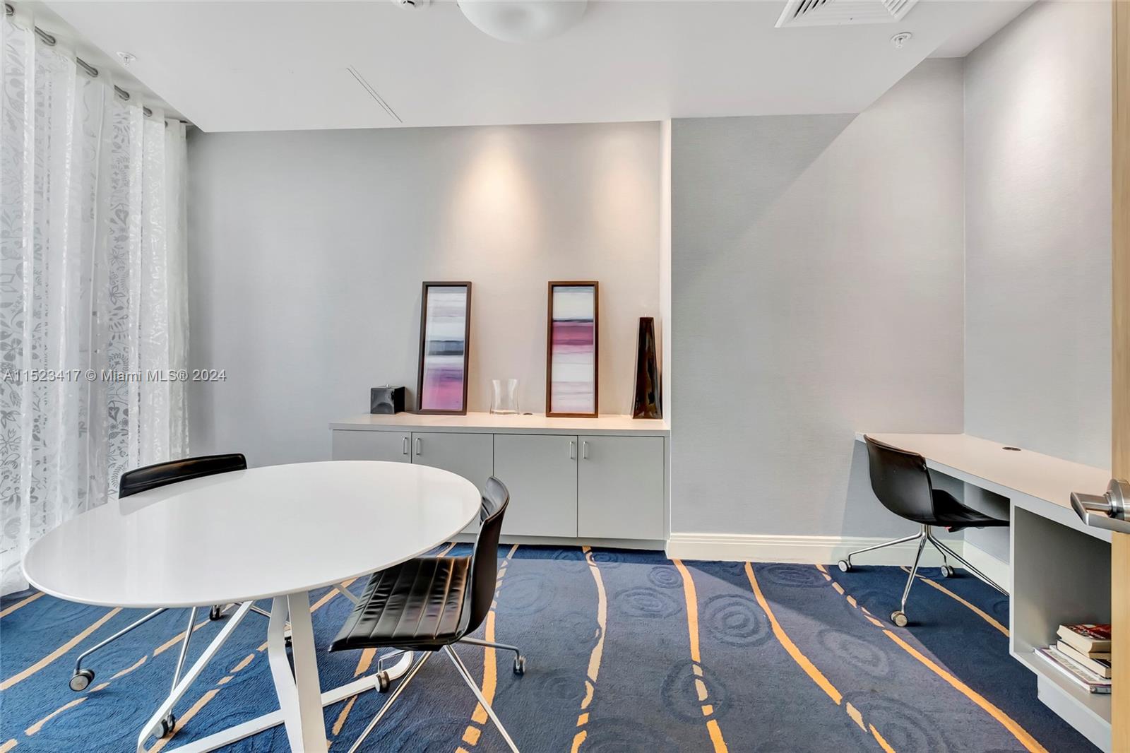 185 SW 7th St 1402, Miami, Florida 33130, 2 Bedrooms Bedrooms, ,2 BathroomsBathrooms,Residential,For Sale,185 SW 7th St 1402,A11523417