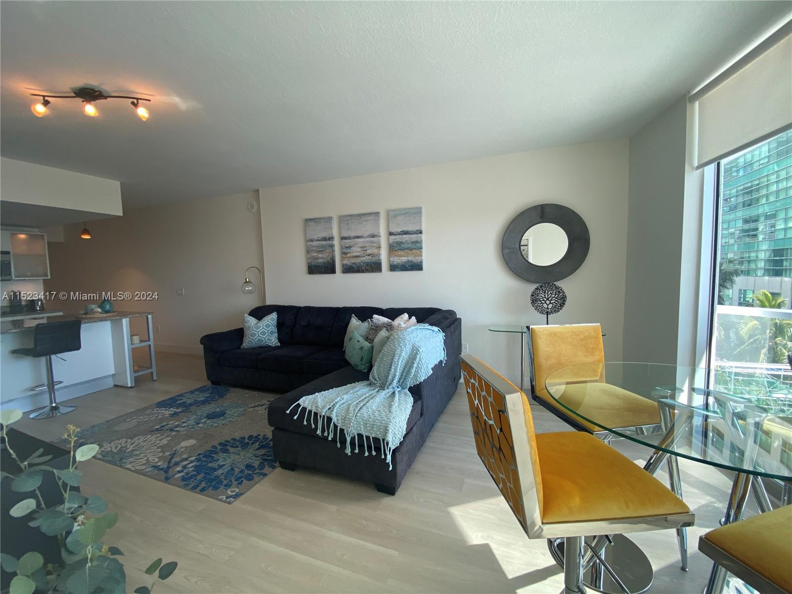 185 SW 7th St 1402, Miami, Florida 33130, 2 Bedrooms Bedrooms, ,2 BathroomsBathrooms,Residential,For Sale,185 SW 7th St 1402,A11523417
