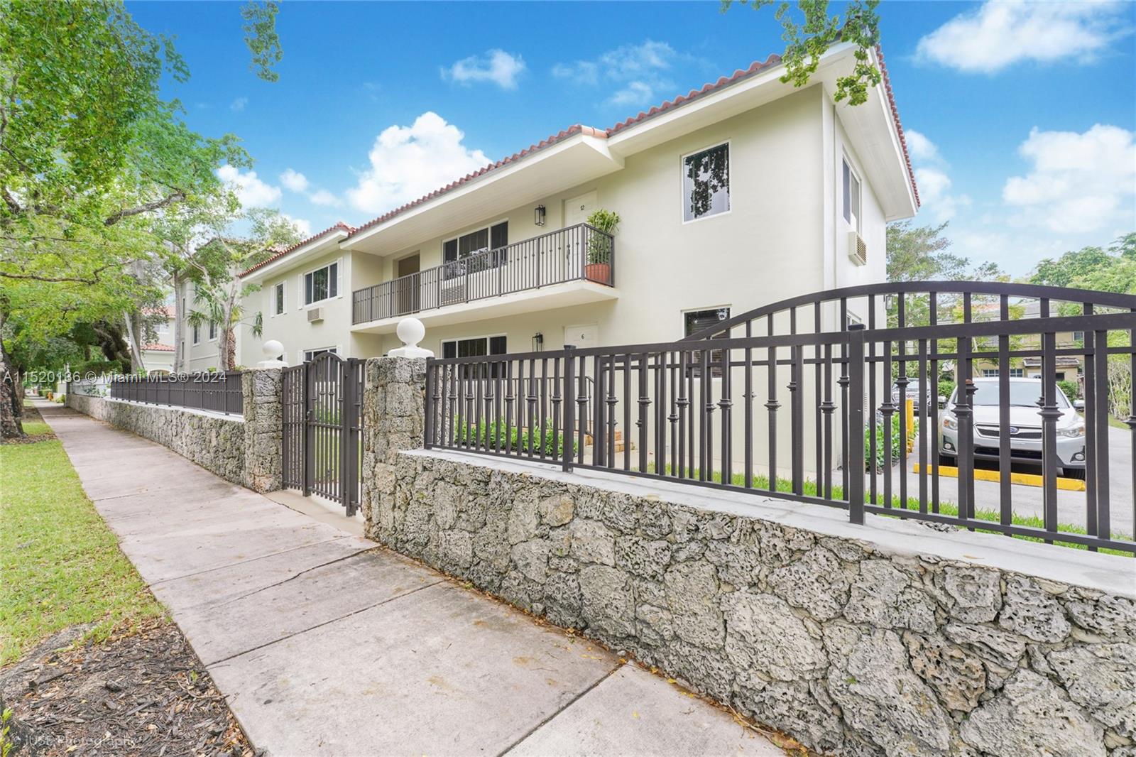 35 Antilla Ave, Coral Gables, Florida 33134, ,Commercialsale,For Sale,35 Antilla Ave,A11520136