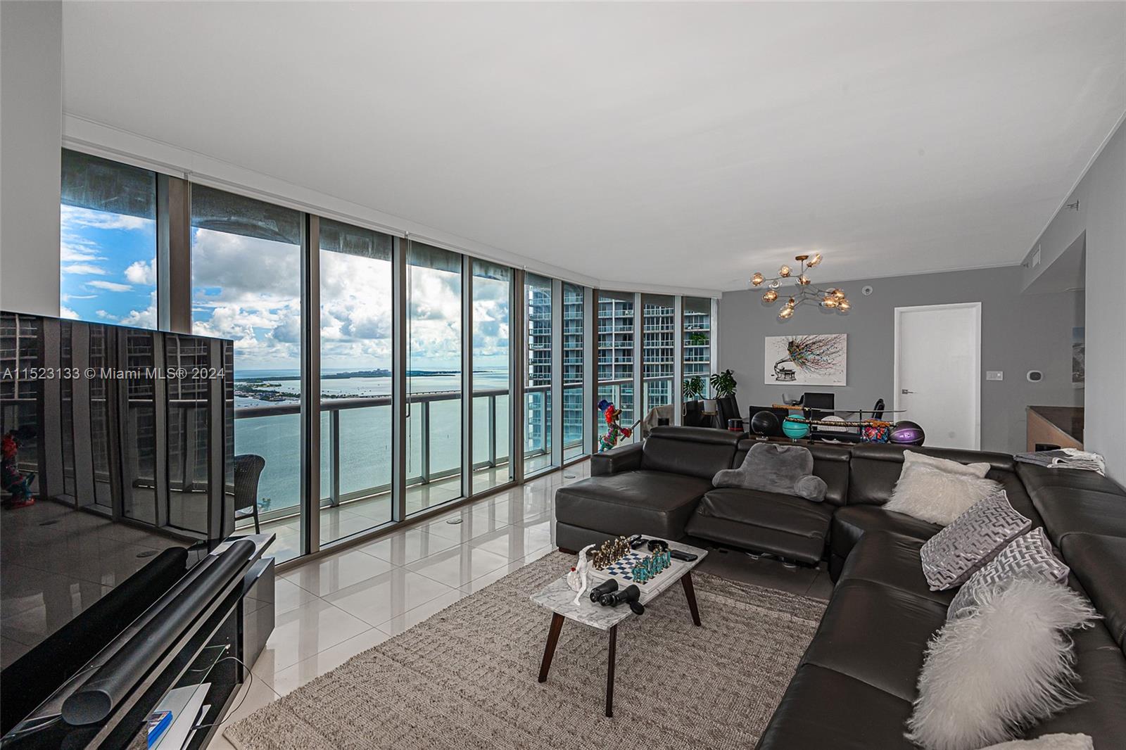 465 Brickell Ave 5101, Miami, Florida 33131, 3 Bedrooms Bedrooms, ,2 BathroomsBathrooms,Residentiallease,For Rent,465 Brickell Ave 5101,A11523133
