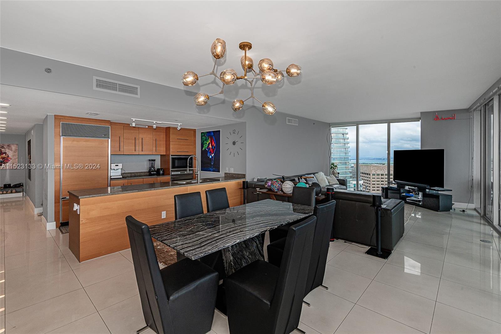 465 Brickell Ave 5101, Miami, Florida 33131, 3 Bedrooms Bedrooms, ,2 BathroomsBathrooms,Residentiallease,For Rent,465 Brickell Ave 5101,A11523133