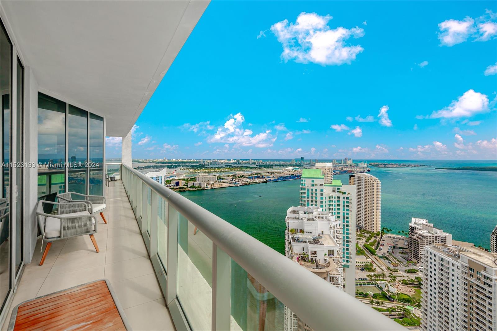 465 Brickell Ave 5101, Miami, Florida 33131, 3 Bedrooms Bedrooms, ,2 BathroomsBathrooms,Residentiallease,For Rent,465 Brickell Ave 5101,A11523133
