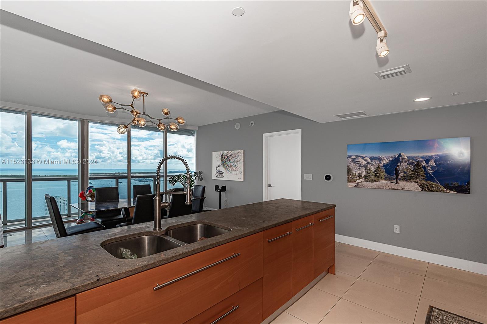 465 Brickell Ave 5101, Miami, Florida 33131, 3 Bedrooms Bedrooms, ,2 BathroomsBathrooms,Residentiallease,For Rent,465 Brickell Ave 5101,A11523133