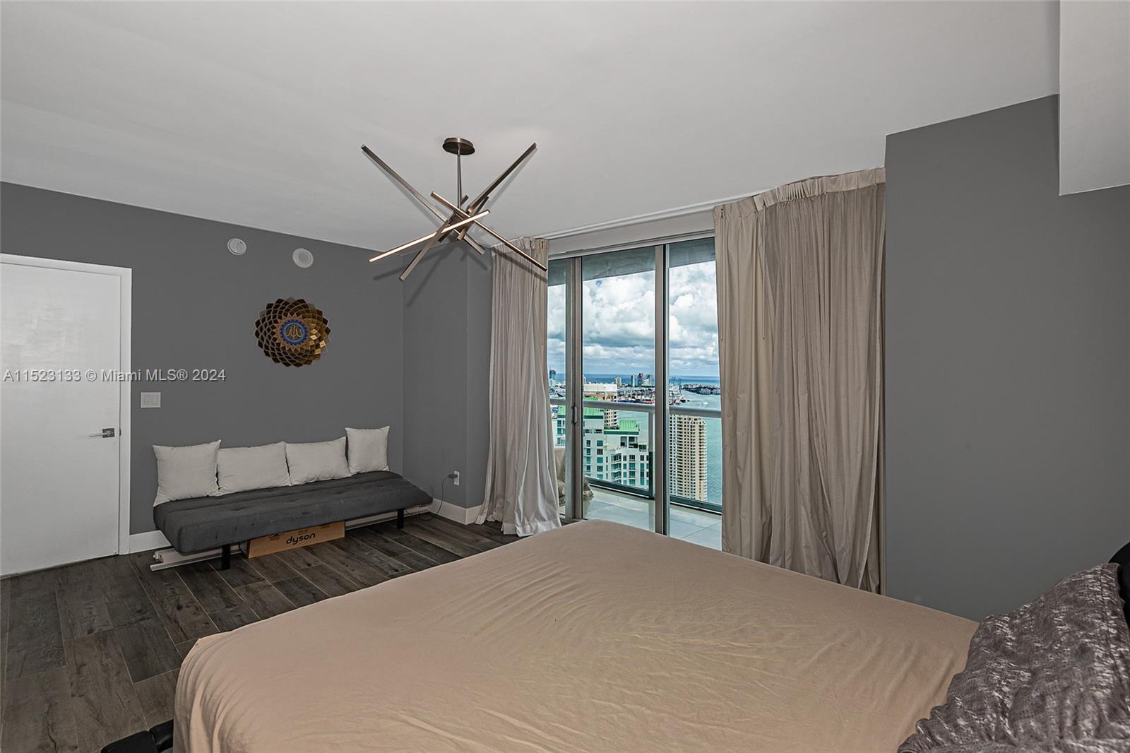 465 Brickell Ave 5101, Miami, Florida 33131, 3 Bedrooms Bedrooms, ,2 BathroomsBathrooms,Residentiallease,For Rent,465 Brickell Ave 5101,A11523133