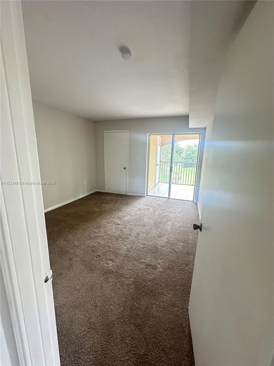 Oakland Park, Florida 33309, 2 Bedrooms Bedrooms, ,2 BathroomsBathrooms,Residentiallease,For Rent,A11523461