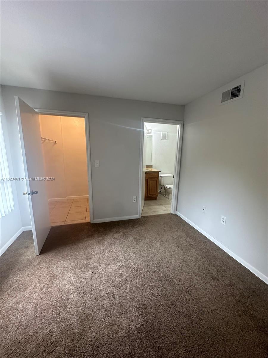 Oakland Park, Florida 33309, 2 Bedrooms Bedrooms, ,2 BathroomsBathrooms,Residentiallease,For Rent,A11523461