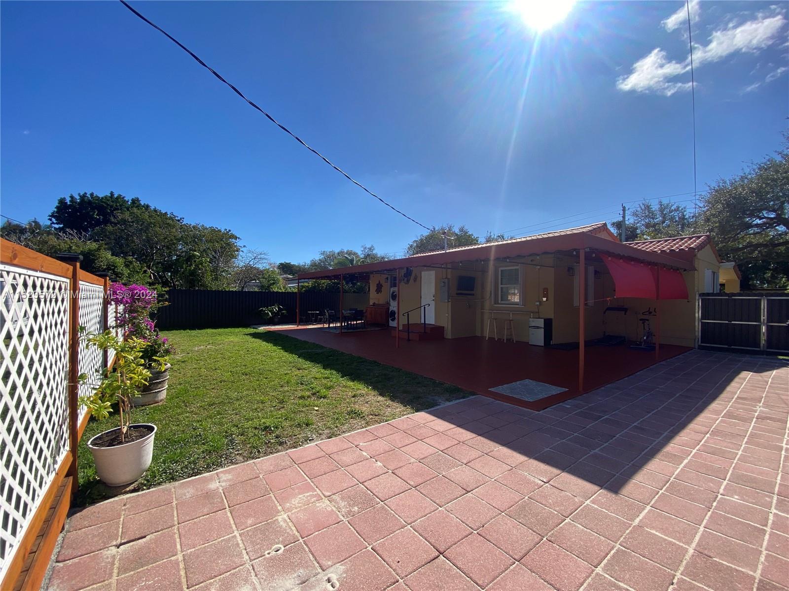 281 Lafayette Dr, Miami Springs, Florida 33166, 3 Bedrooms Bedrooms, ,2 BathroomsBathrooms,Residentiallease,For Rent,281 Lafayette Dr,A11523572