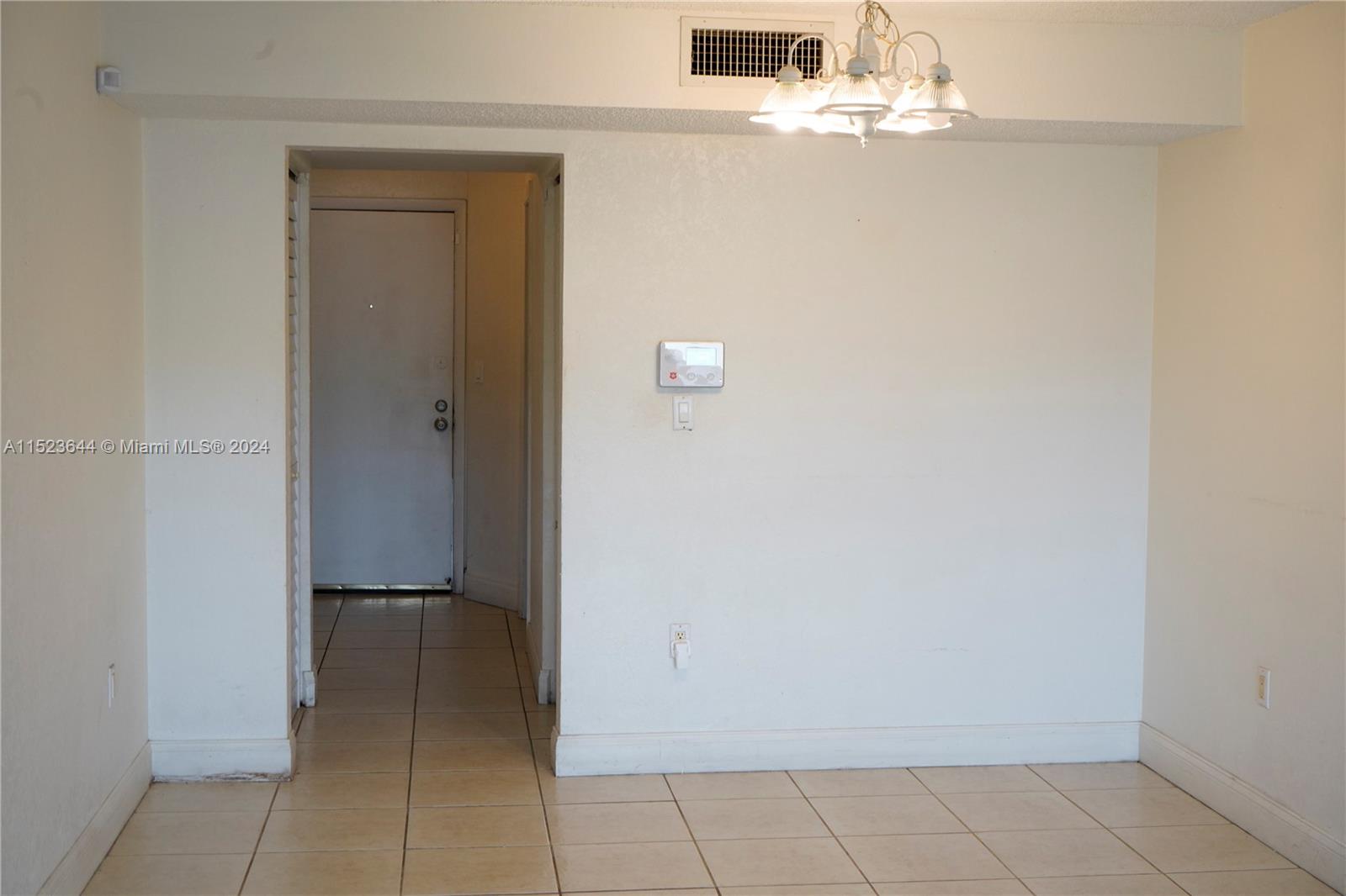 4215 N University Dr 301, Sunrise, Florida 33351, 2 Bedrooms Bedrooms, ,2 BathroomsBathrooms,Residential,For Sale,4215 N University Dr 301,A11523644