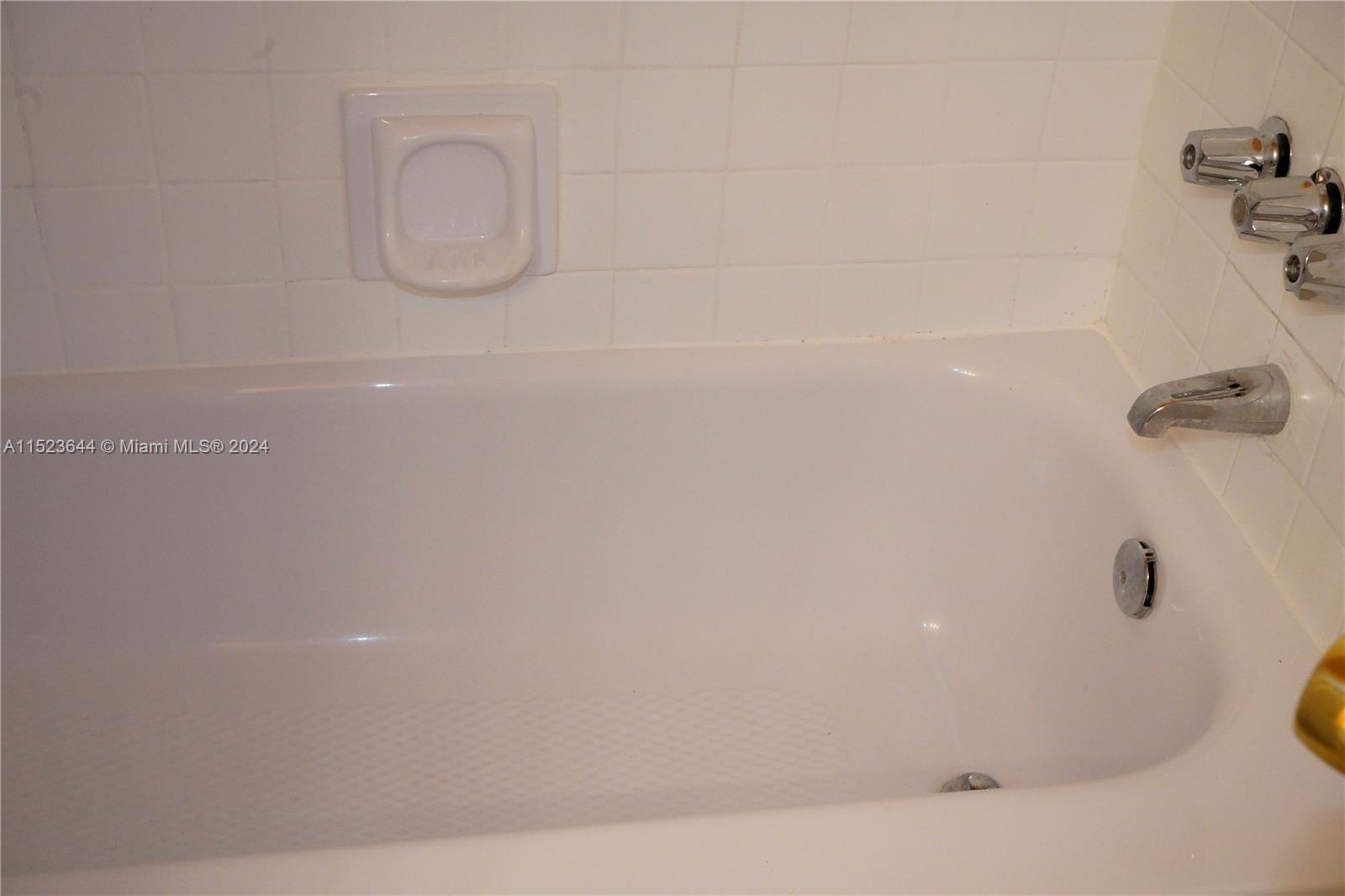 4215 N University Dr 301, Sunrise, Florida 33351, 2 Bedrooms Bedrooms, ,2 BathroomsBathrooms,Residential,For Sale,4215 N University Dr 301,A11523644