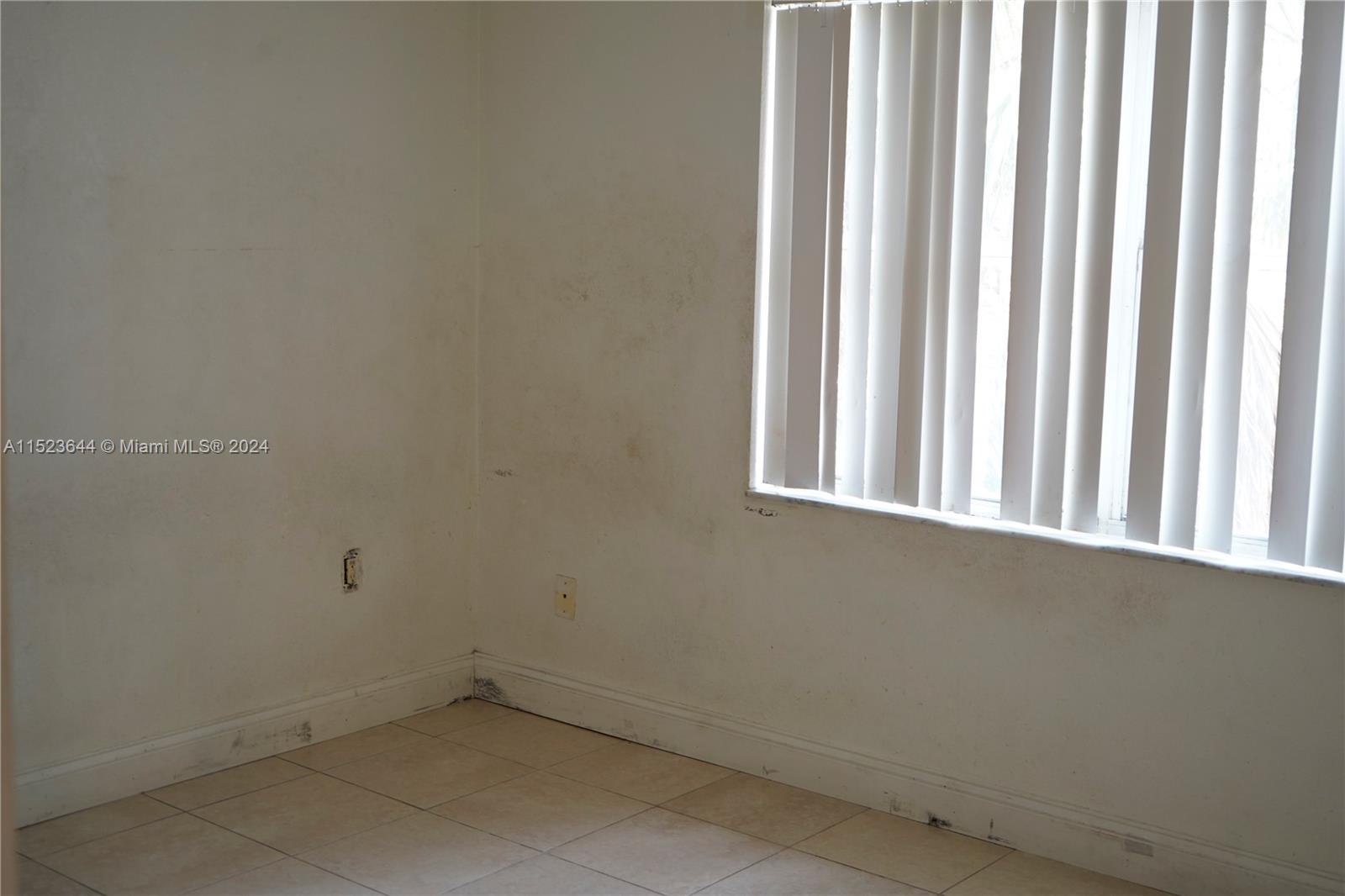 4215 N University Dr 301, Sunrise, Florida 33351, 2 Bedrooms Bedrooms, ,2 BathroomsBathrooms,Residential,For Sale,4215 N University Dr 301,A11523644