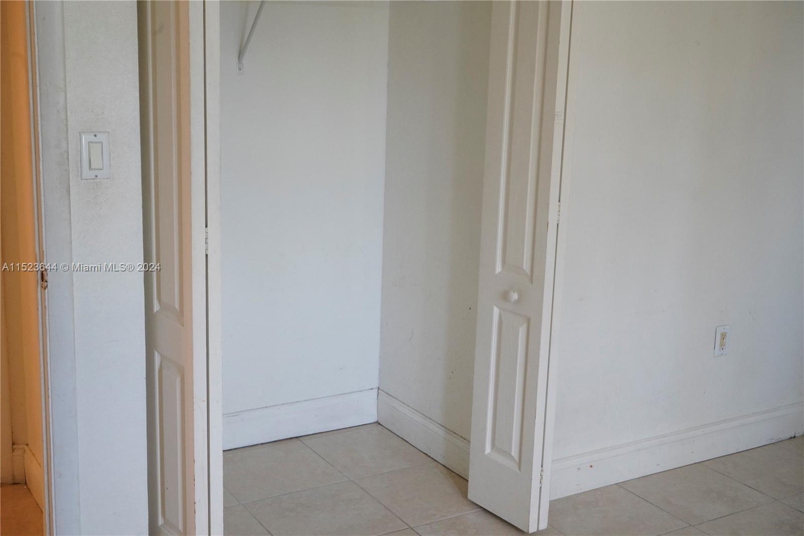 4215 N University Dr 301, Sunrise, Florida 33351, 2 Bedrooms Bedrooms, ,2 BathroomsBathrooms,Residential,For Sale,4215 N University Dr 301,A11523644